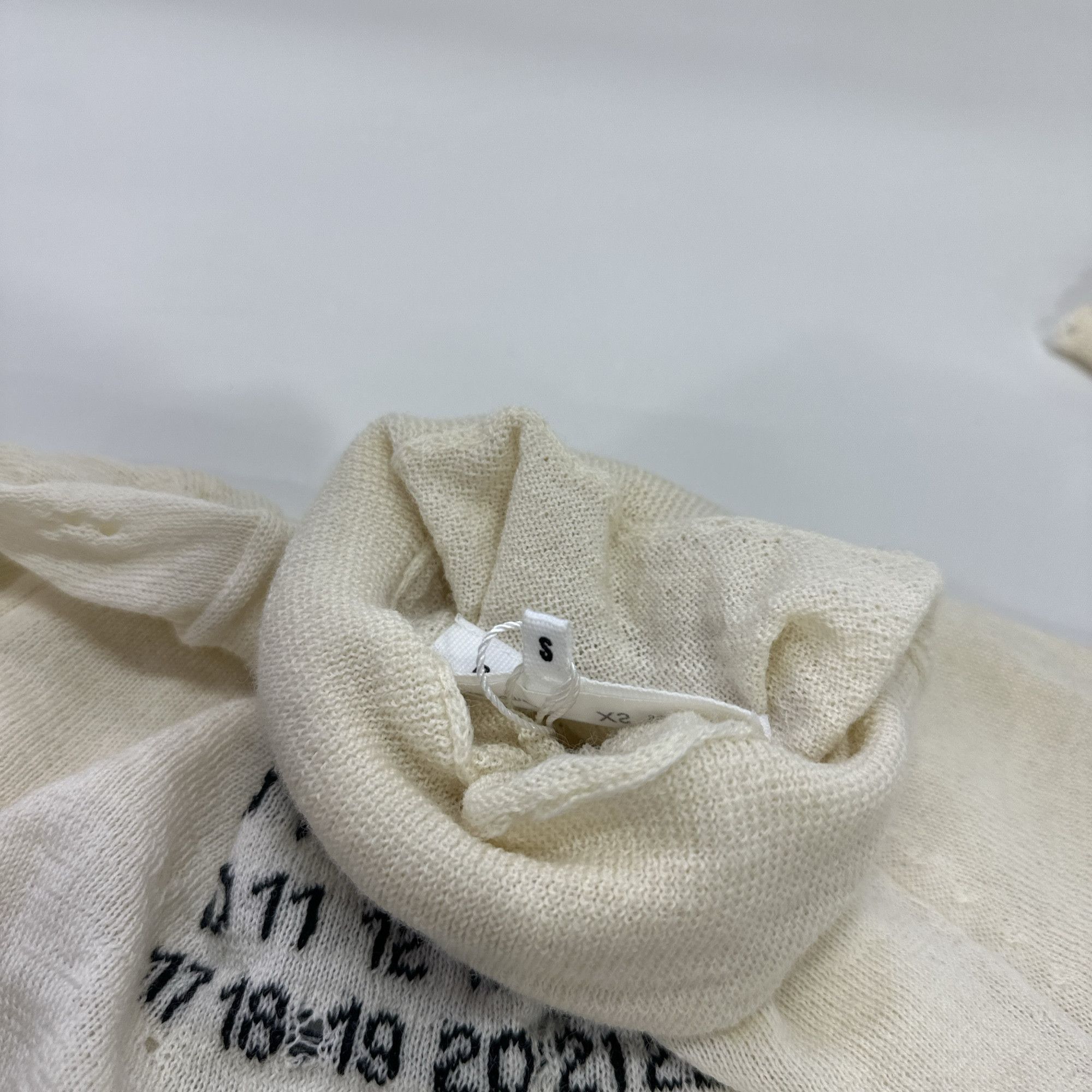 MM6 MM6 Maison Margiela Distressed Turtleneck Sweater Size S Size S / US 4 / IT 40 - 4 Thumbnail