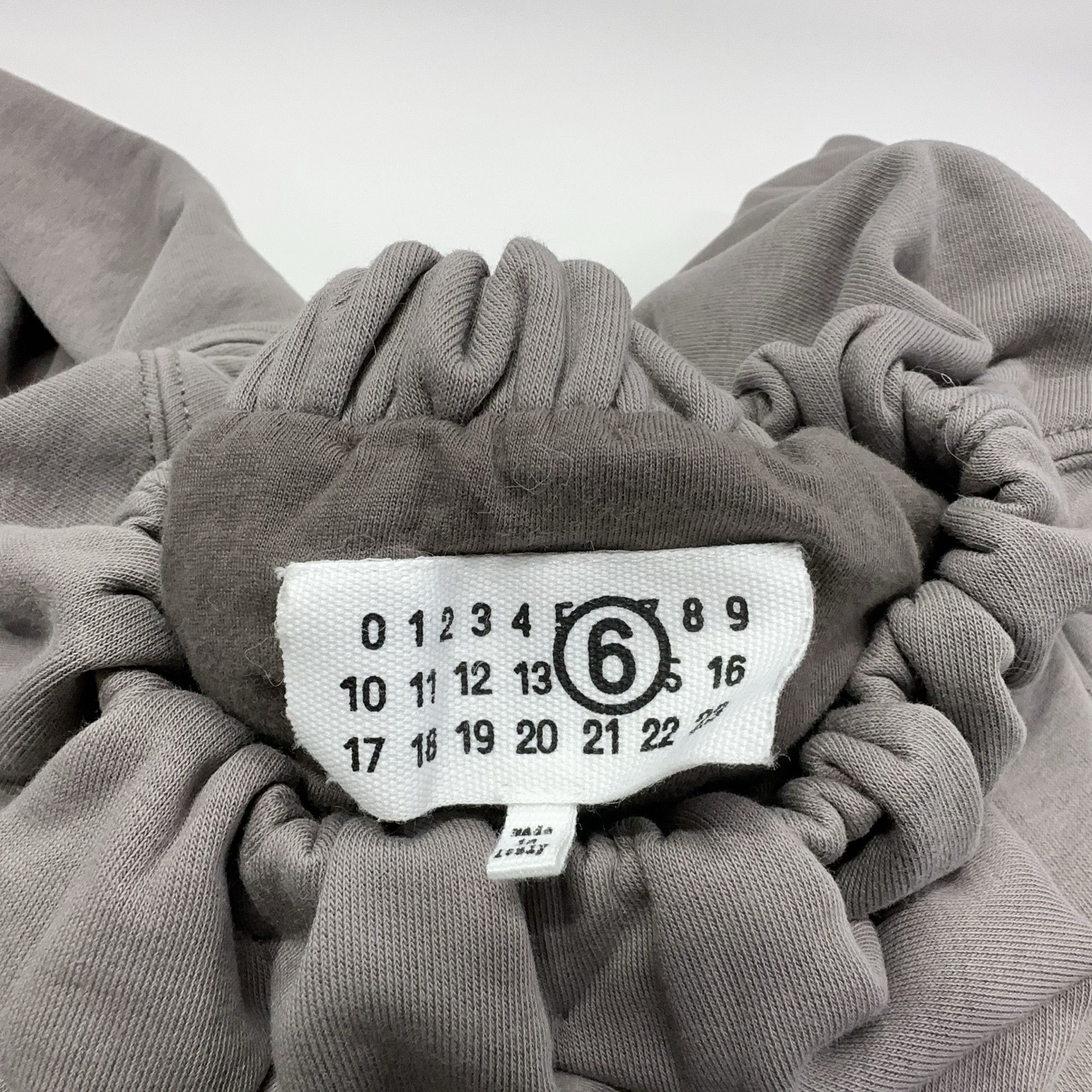 MM6 MM6 Maison Margiela Gathered Neck Sweatshirt Size S Size S / US 4 / IT 40 - 4 Thumbnail