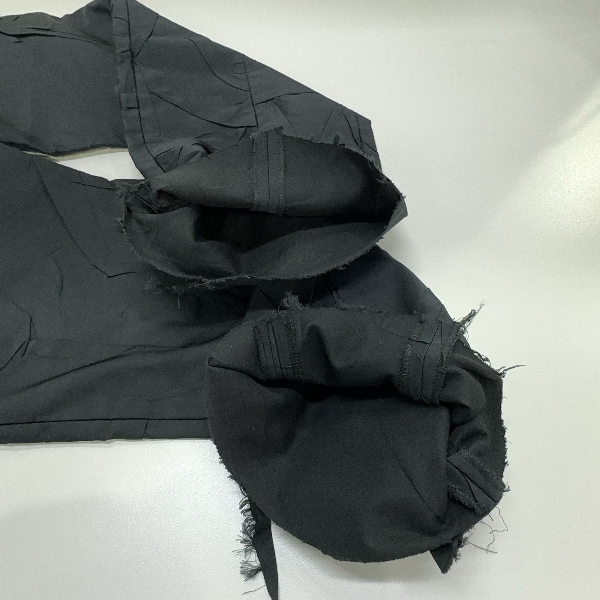 MM6 MM6 Maison Margiela Textured Crinkle Pants Size 36 Size 25" / US 0 / IT 36 - 12 Thumbnail