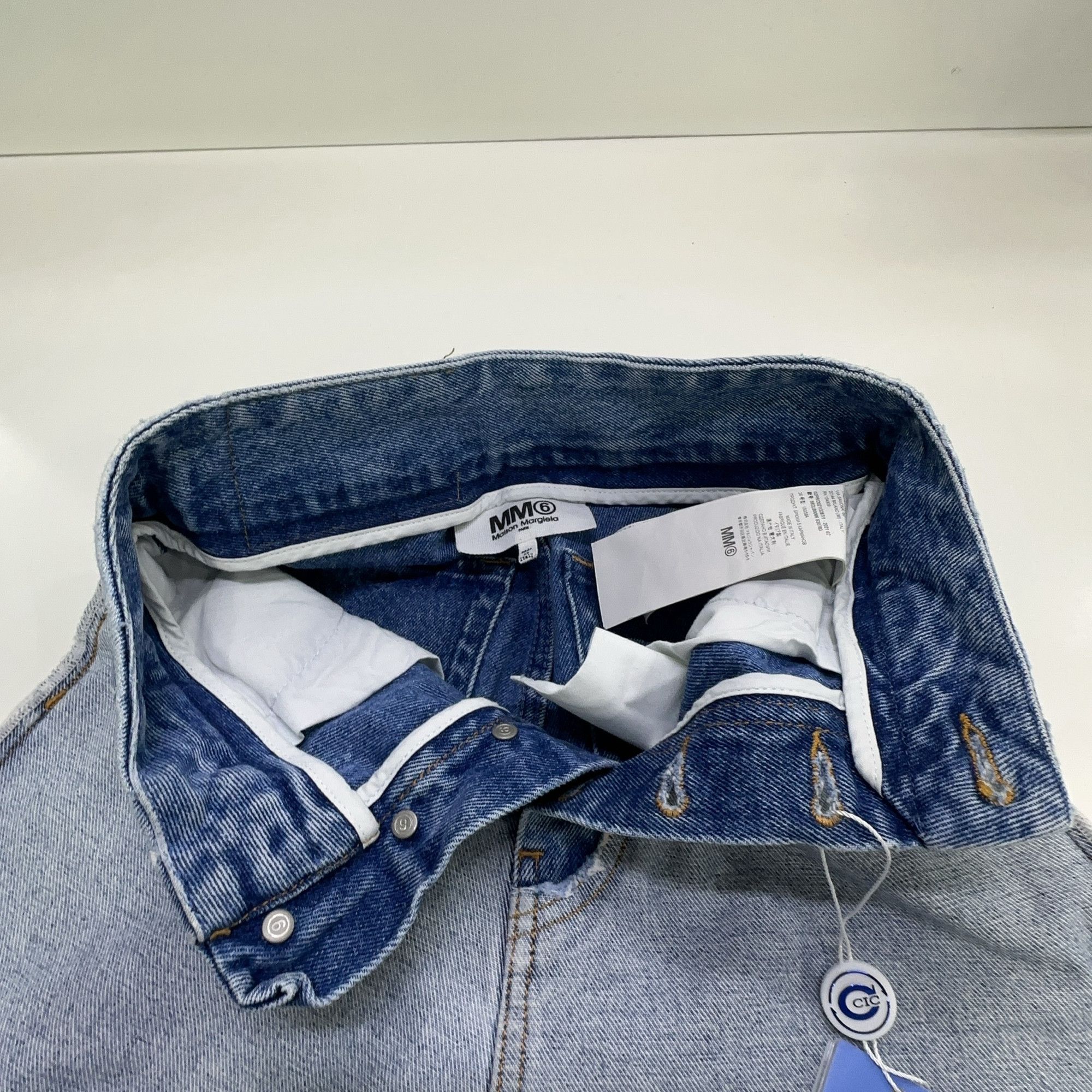 MM6 MM6 Maison Margiela Reversed Stitch Jeans Size 36 Size 25" / US 0 / IT 36 - 6 Thumbnail