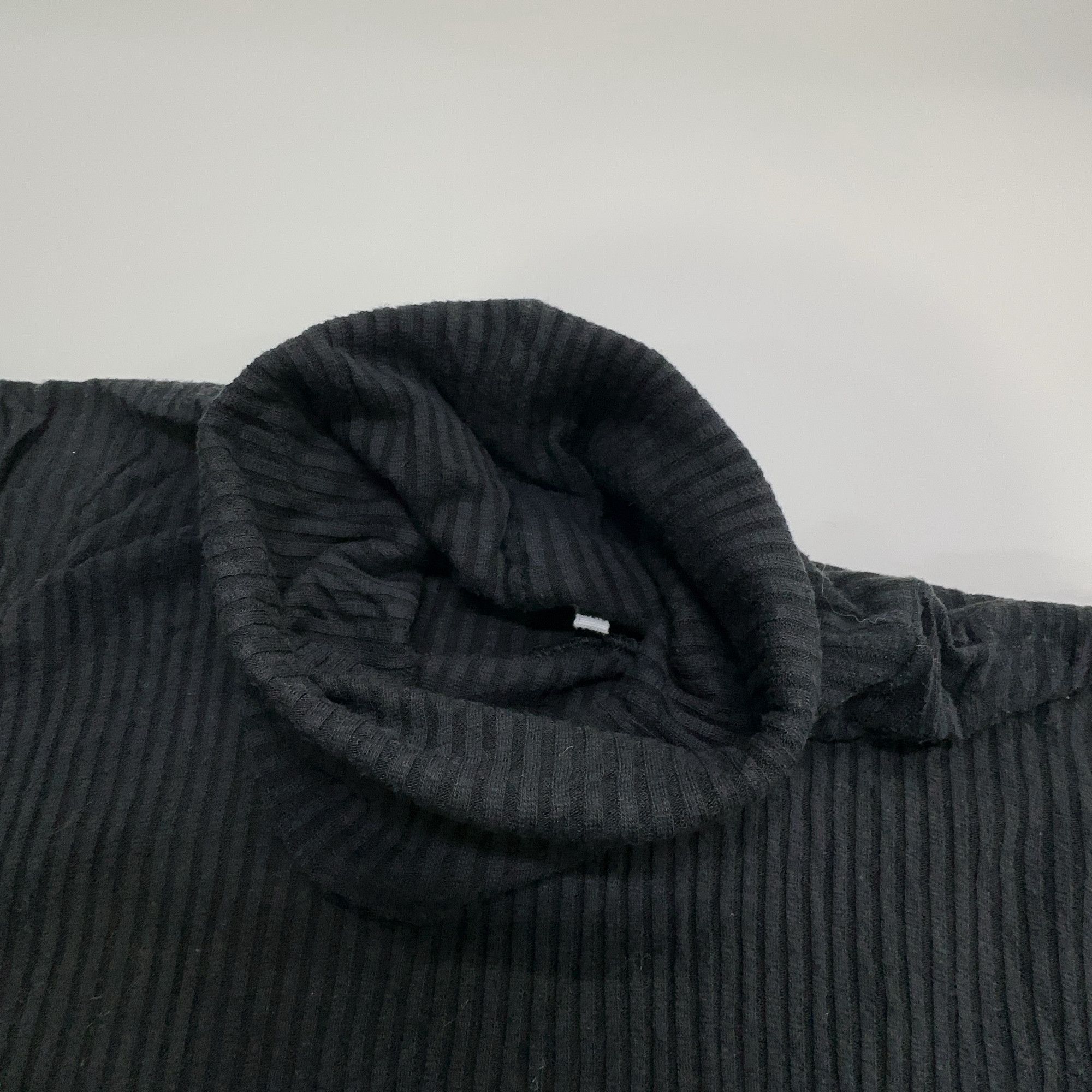 MM6 MM6 Maison Margiela Ribbed Turtleneck Top Size L Size L / US 10 / IT 46 - 7 Thumbnail