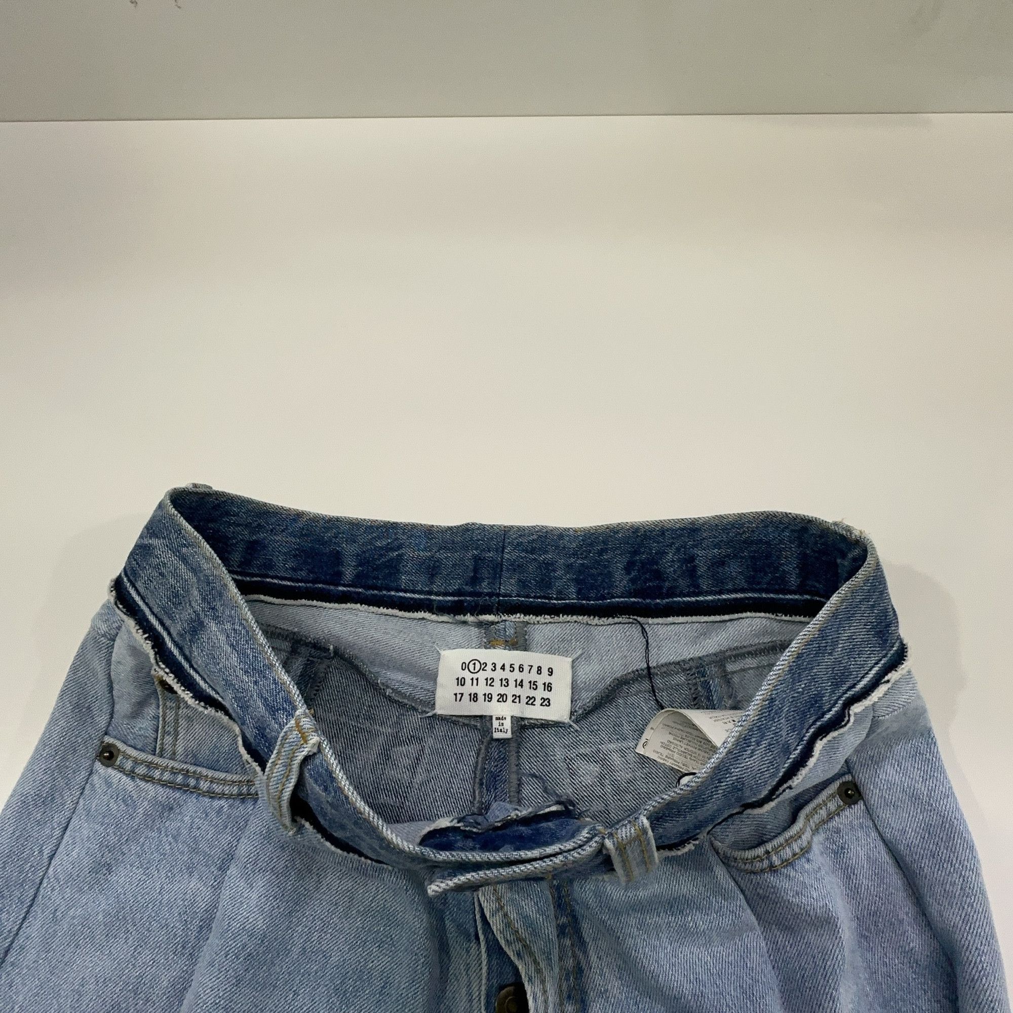 Maison Margiela Maison Margiela Contrast Denim Jeans Size 42 Size 28" / US 6 / IT 42 - 6 Thumbnail