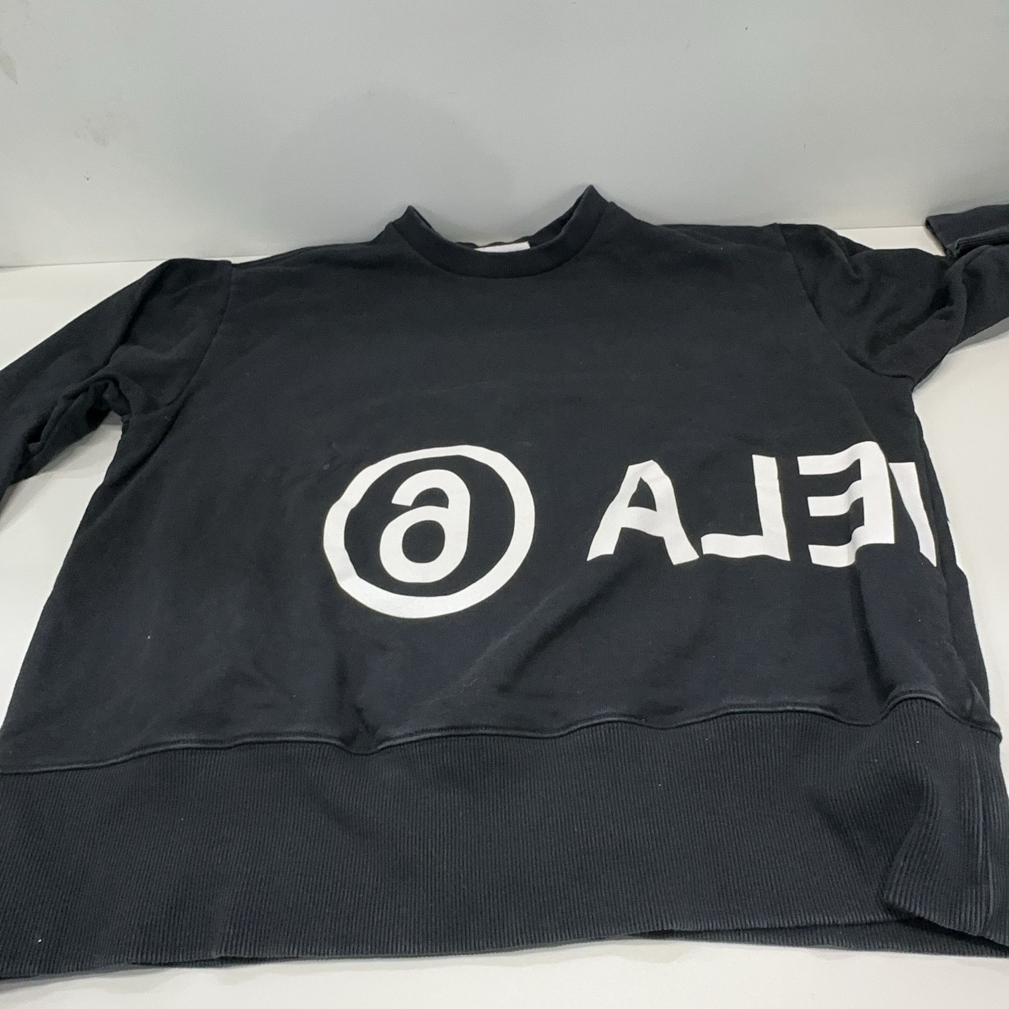 MM6 MM6 Maison Margiela Logo Sweatshirt Size XS Size XS / US 0-2 / IT 36-38 - 7 Thumbnail