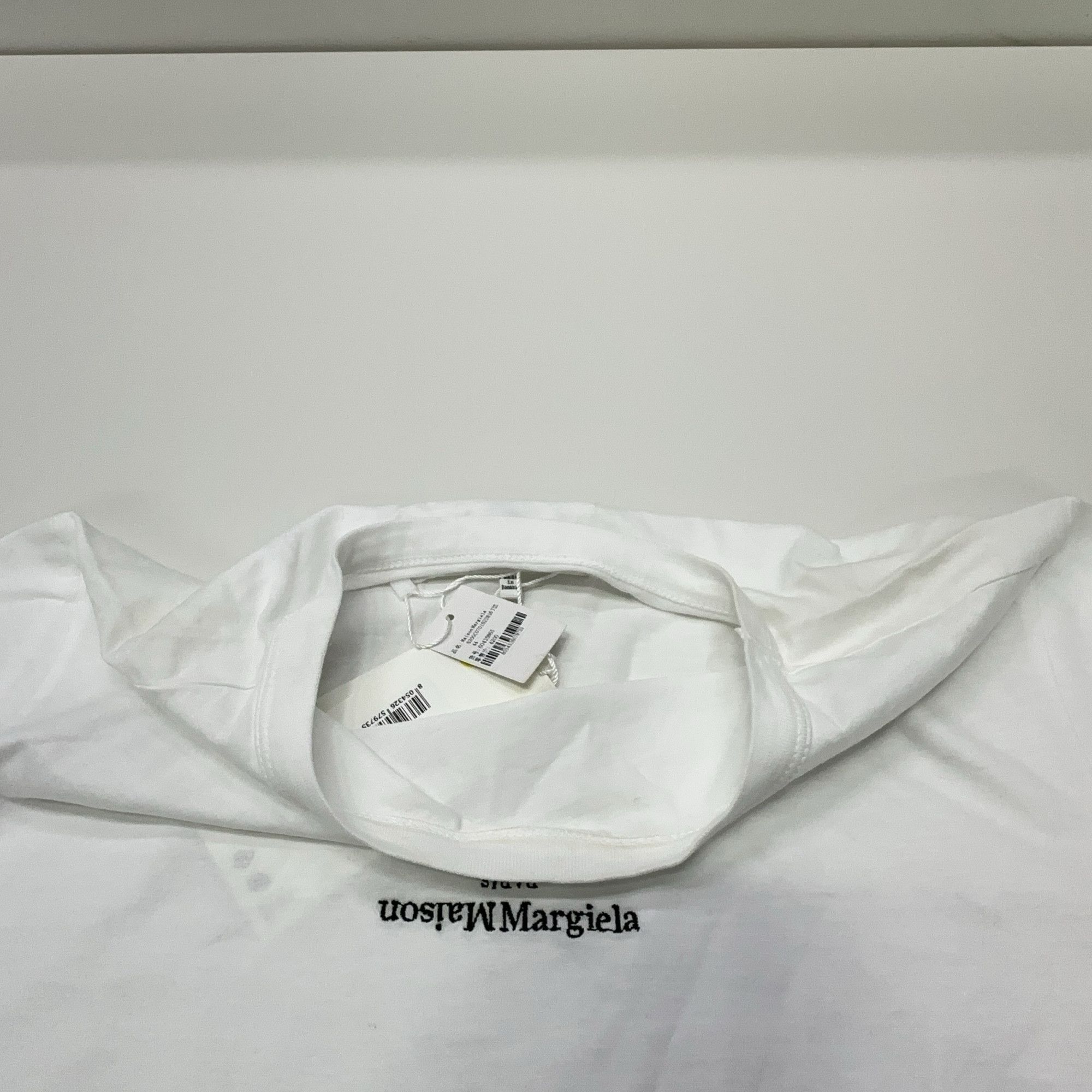Maison Margiela Maison Margiela Inverted Logo T-Shirt Size S Size US S / EU 44-46 / 1 - 8 Thumbnail