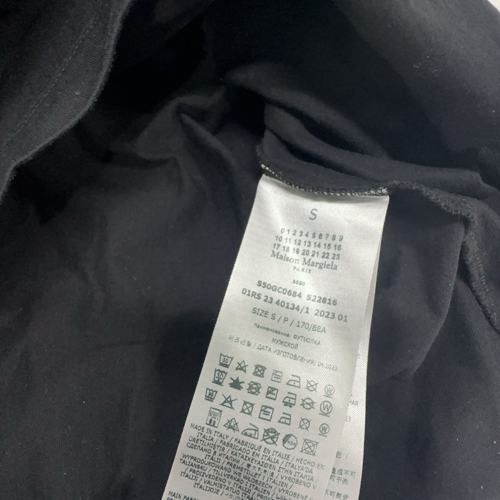 Maison Margiela Maison Margiela Number Logo T-Shirt Size S Size US S / EU 44-46 / 1 - 3 Thumbnail