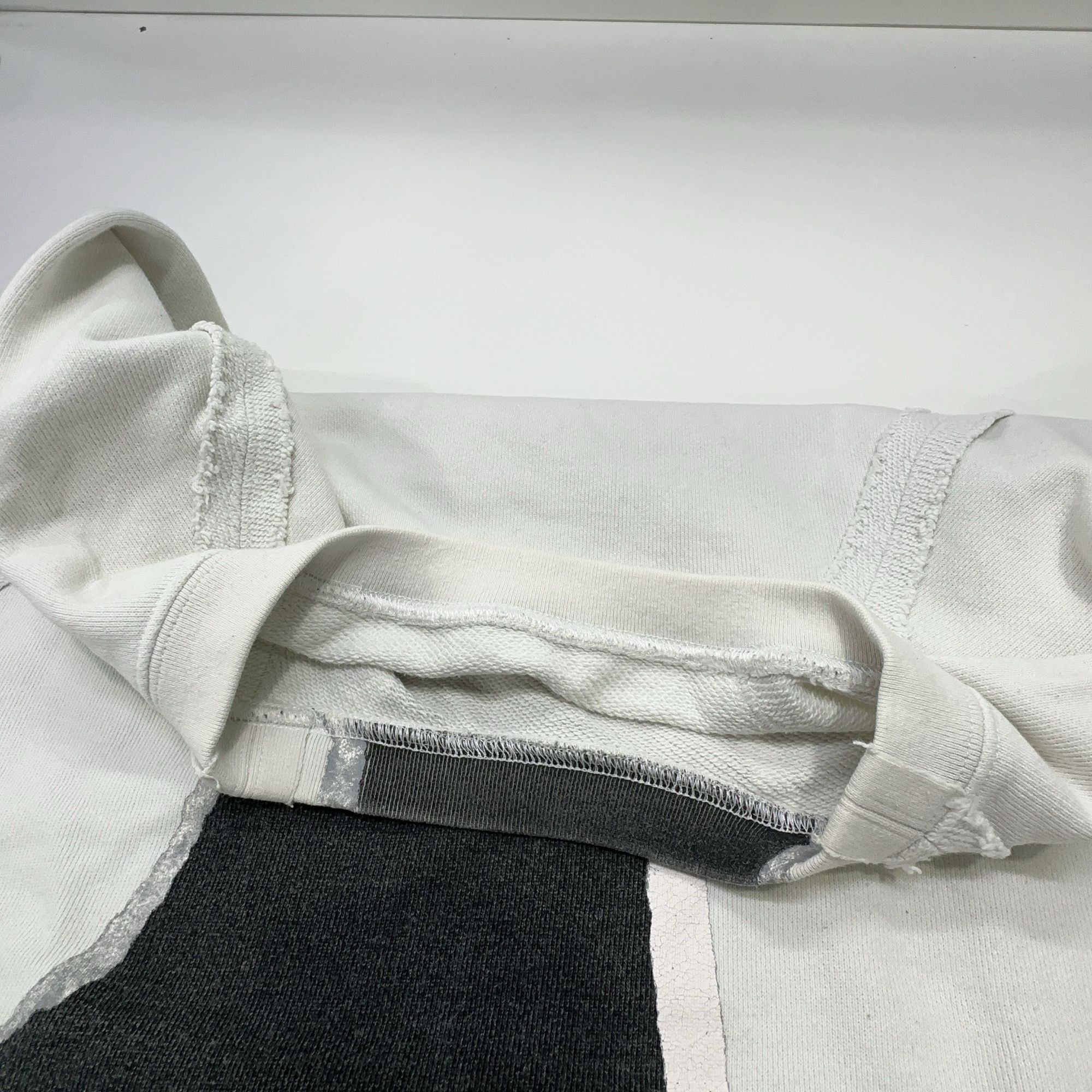 Maison Margiela Maison Margiela Contrast Panel Sweatshirt US S Size US S / EU 44-46 / 1 - 6 Thumbnail