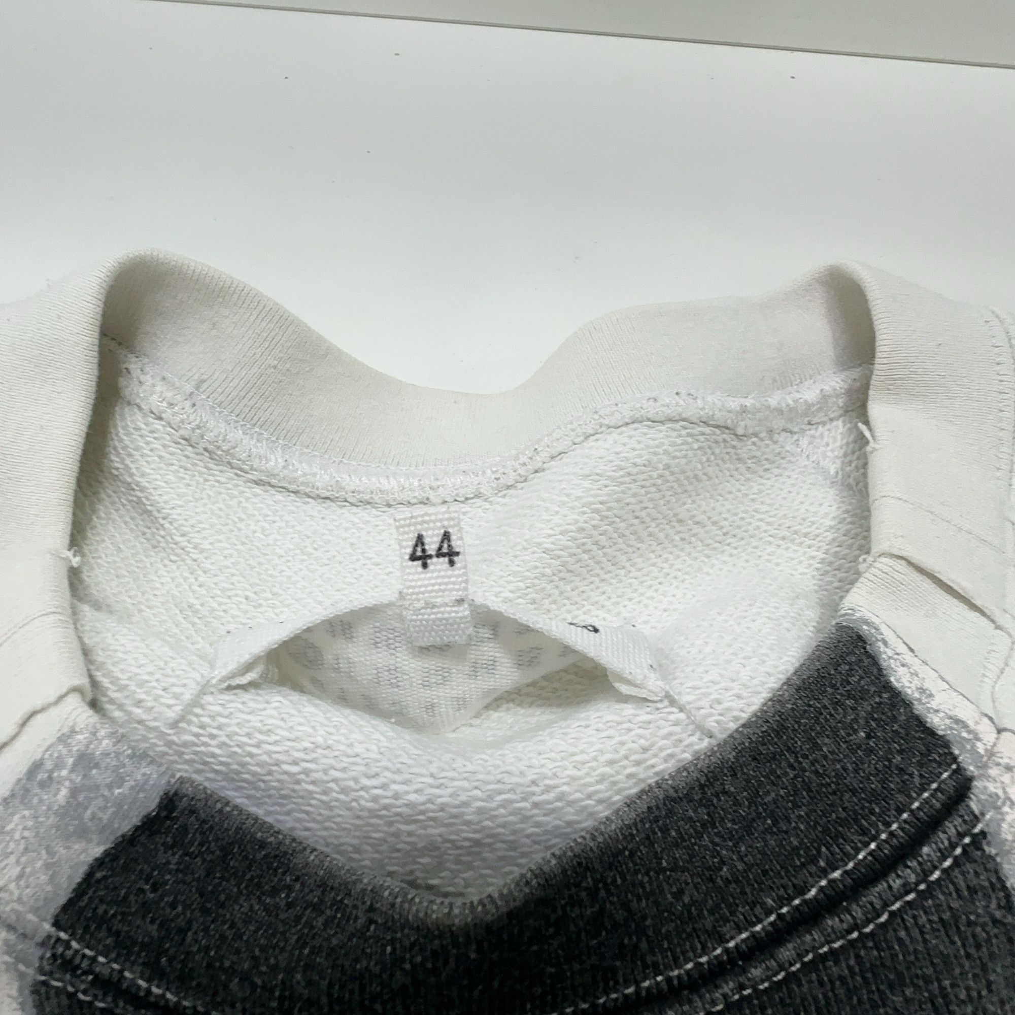 Maison Margiela Maison Margiela Contrast Panel Sweatshirt US S Size US S / EU 44-46 / 1 - 4 Thumbnail