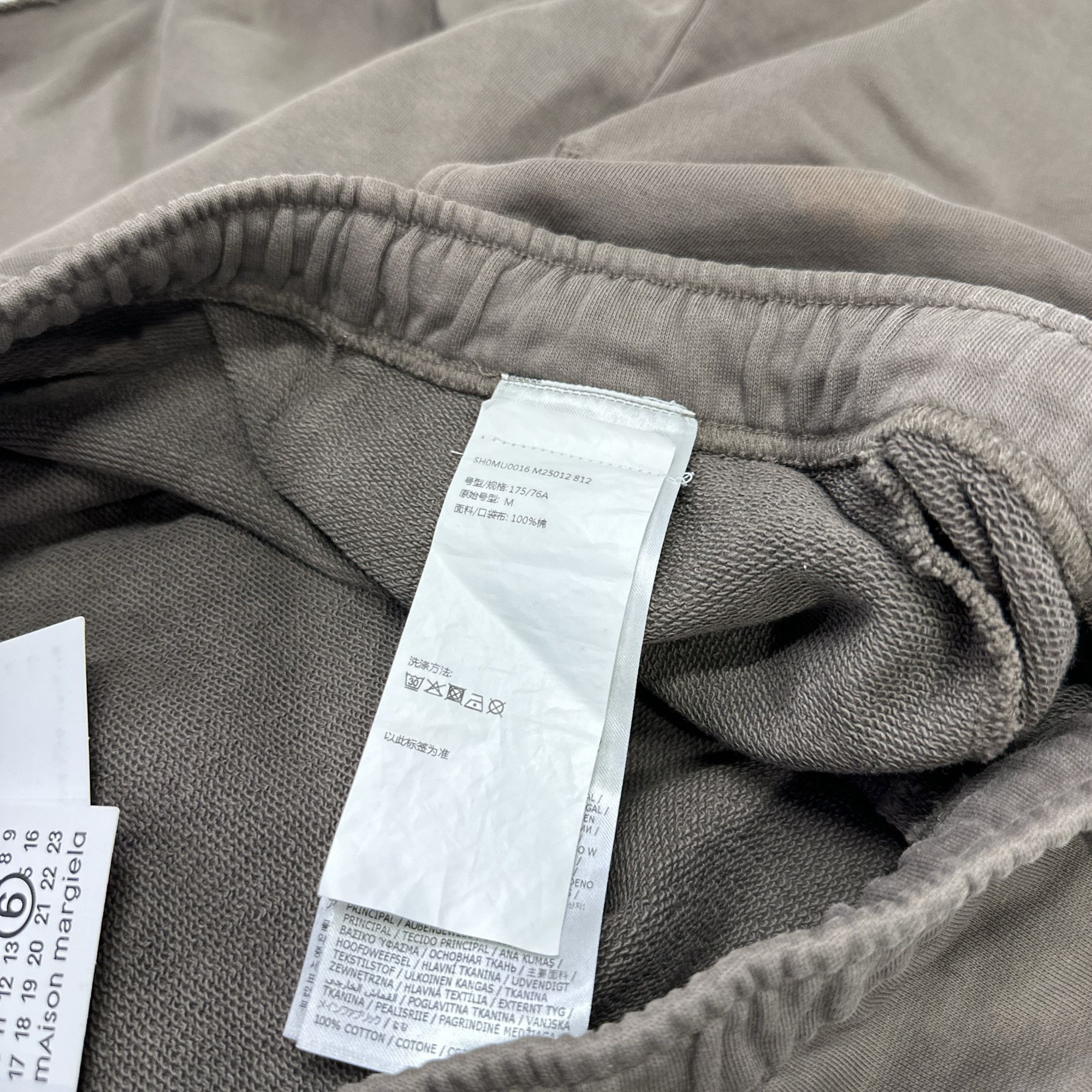 MM6 MM6 Maison Margiela Logo Shorts Size M Size US 32 / EU 48 - 4 Thumbnail
