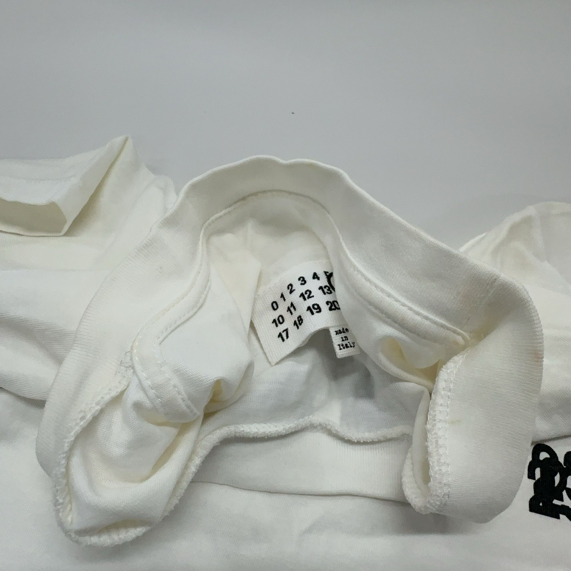 MM6 MM6 Maison Margiela Numeric Logo T-Shirt Size L Size L / US 10 / IT 46 - 6 Thumbnail