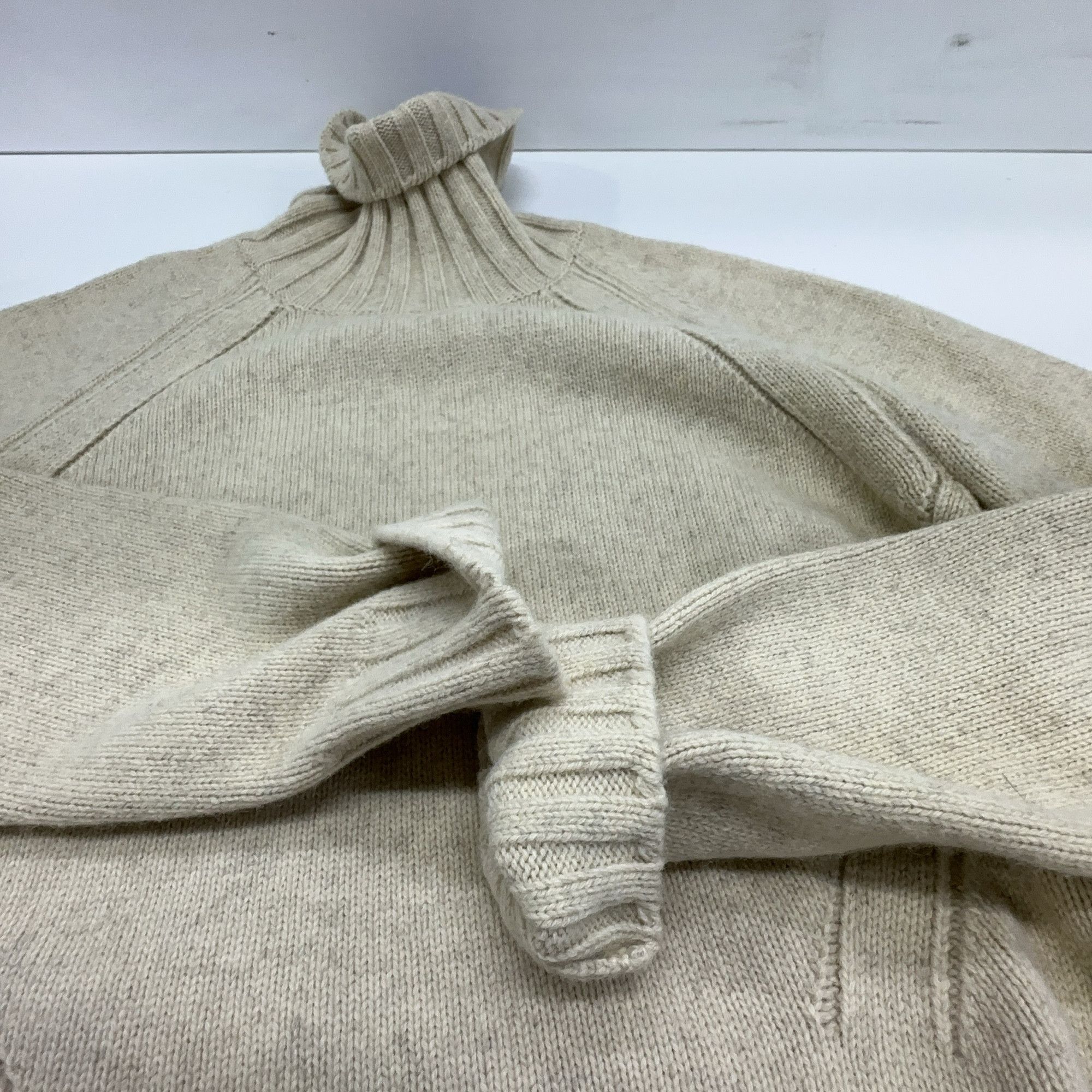Celine Celine Yak Wool Blend Turtleneck Sweater Size XS Size XS / US 0-2 / IT 36-38 - 6 Thumbnail