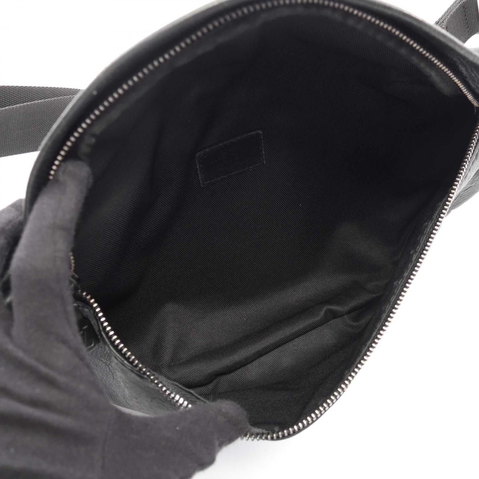 Louis Vuitton Louis Vuitton Louis Vuitton Discovery Monogram Shadow Waist Bag Leather Belt Bag M46036 DUTY FREE for USA Size ONE SIZE - 3 Thumbnail