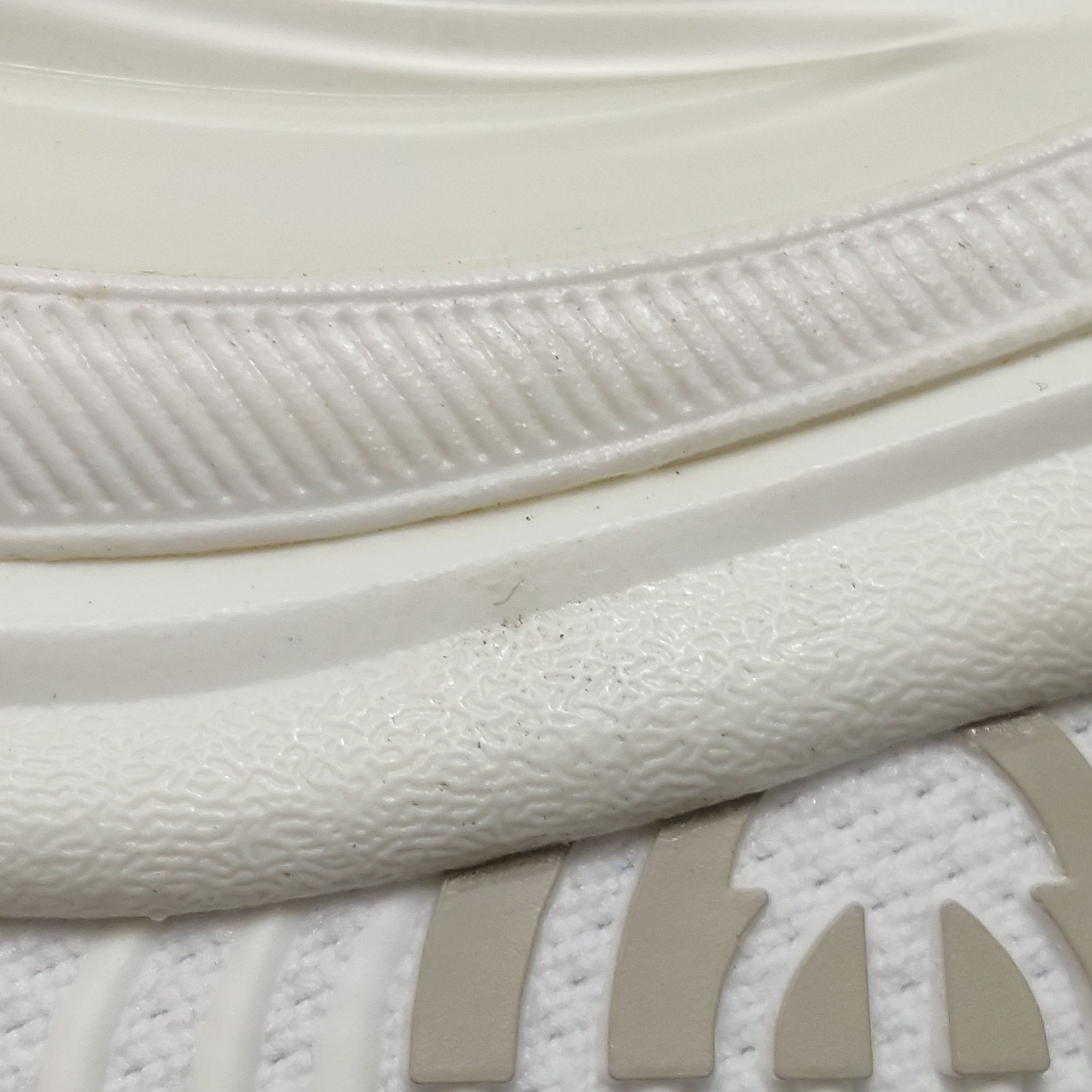 Gucci Gucci Men 6 Lowtop Sneakers Size US 6 / EU 39 - 8 Thumbnail