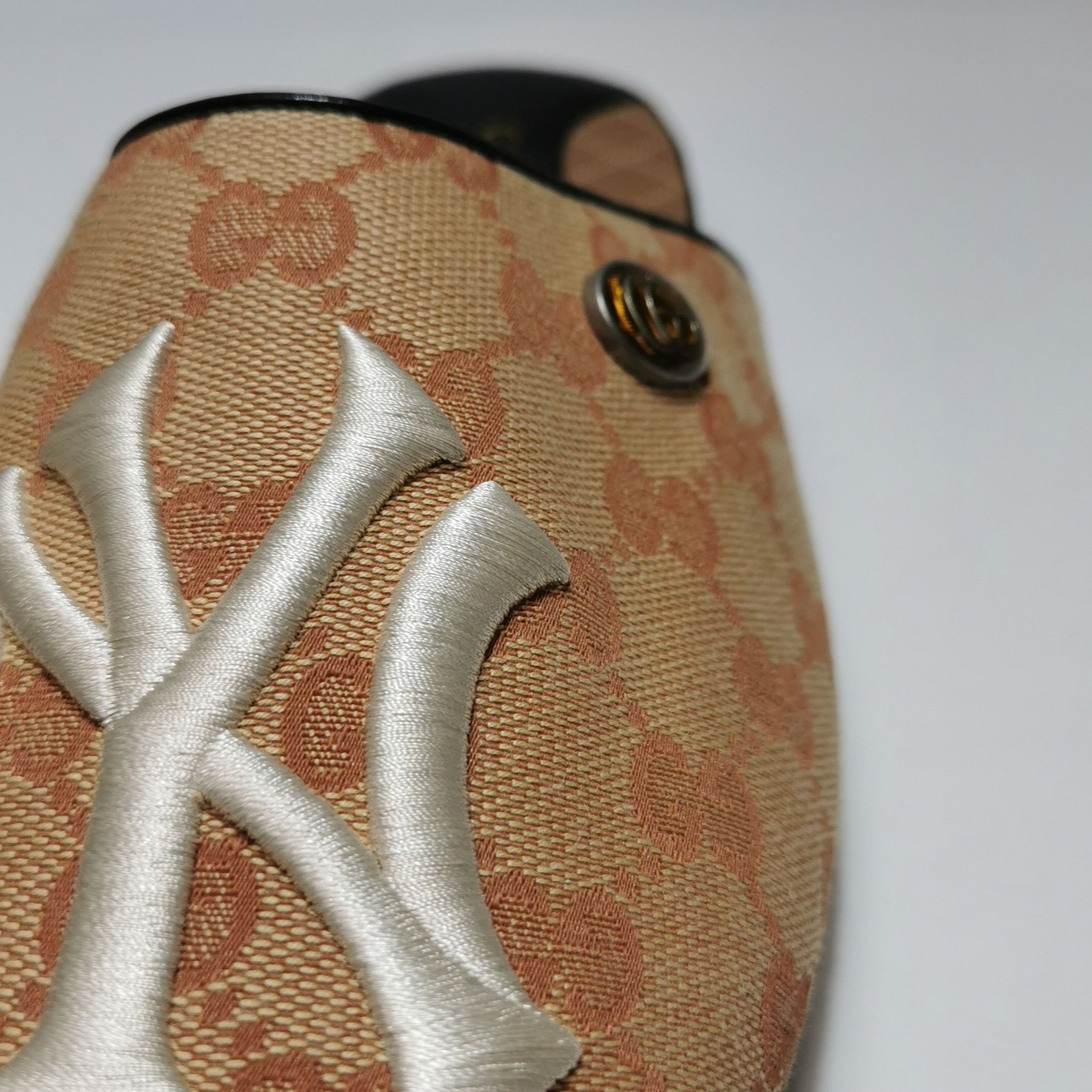 Gucci Gucci Men 9 Sandals Size US 9 / EU 42 - 13 Thumbnail
