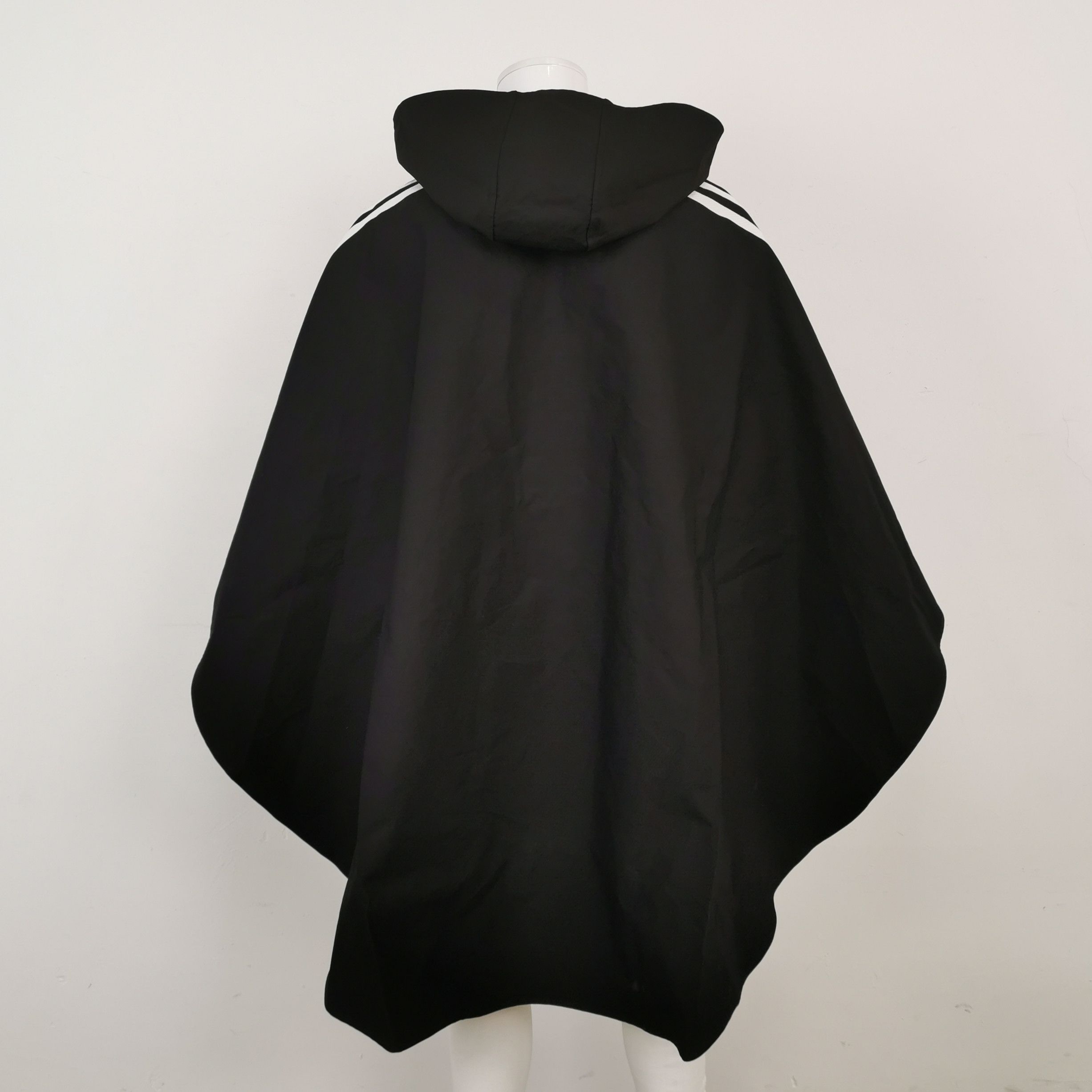 Gucci Gucci Men m Cloaks Capes Size US M / EU 48-50 / 2 - 4 Thumbnail