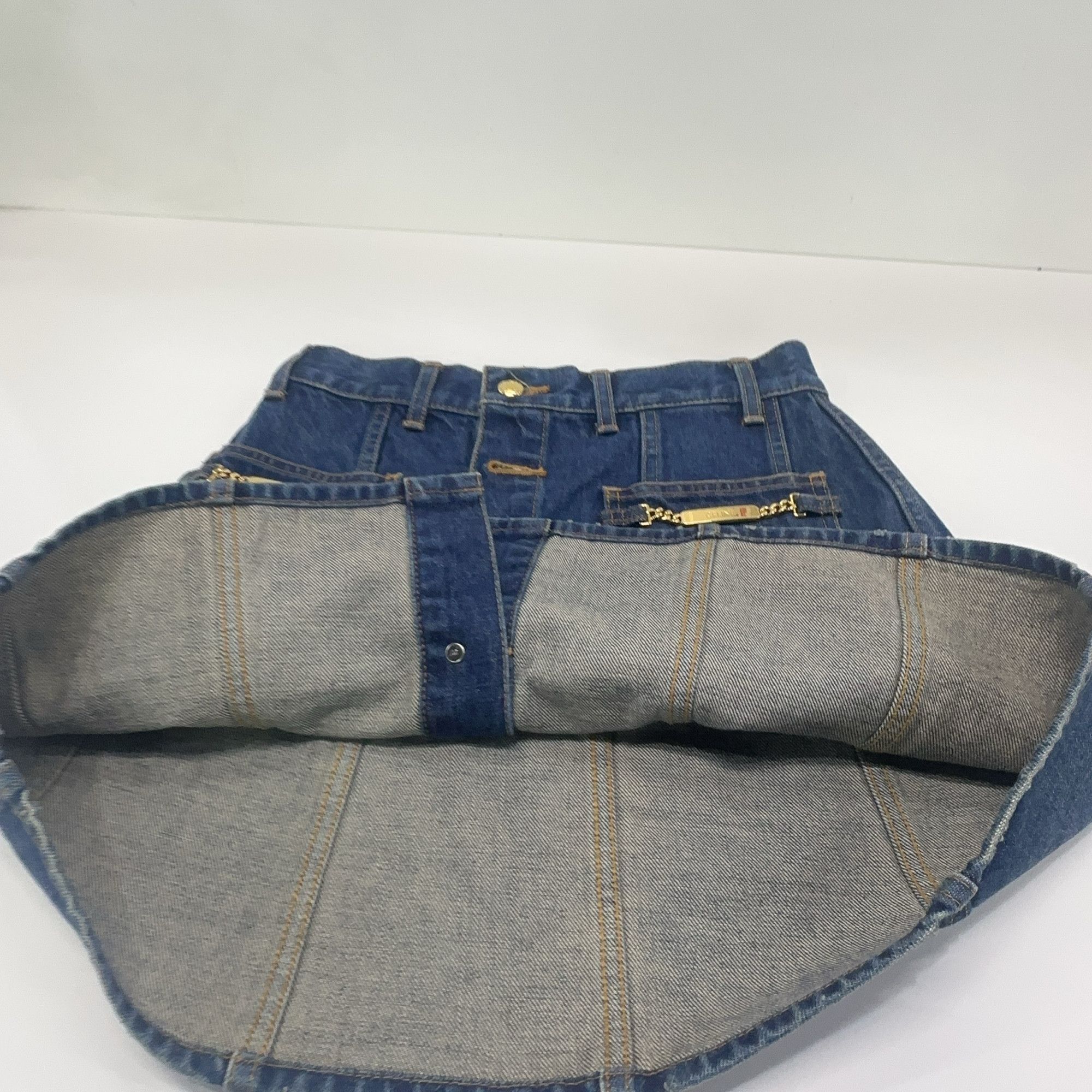 Celine Celine Gold Chain Denim Mini Skirt Size 27 Size 27" / US 4 / IT 40 - 7 Thumbnail
