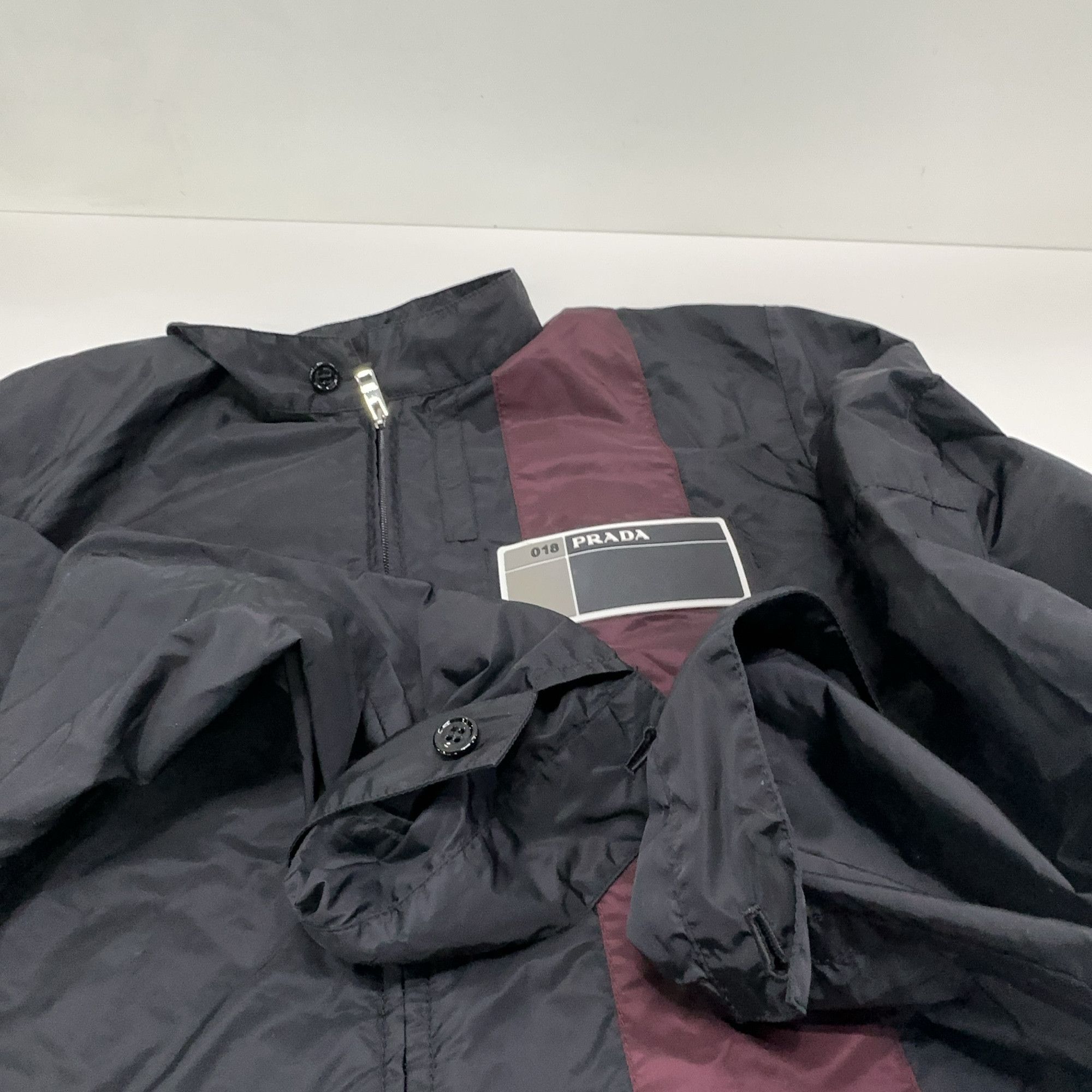 Prada Prada Nylon Stripe Logo Jacket Size M Size US M / EU 48-50 / 2 - 8 Thumbnail