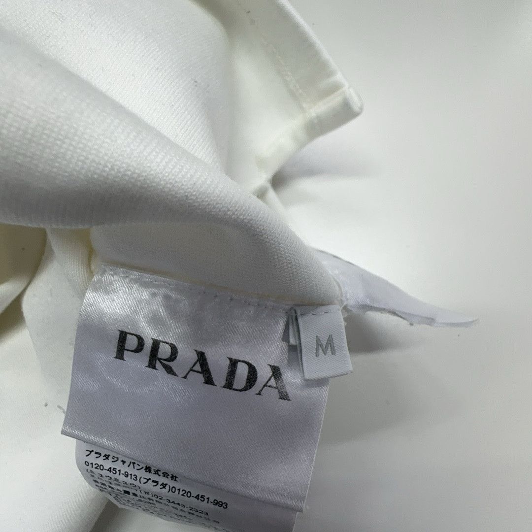 Prada Prada Embossed Logo T-Shirt Size M Size US M / EU 48-50 / 2 - 3 Thumbnail