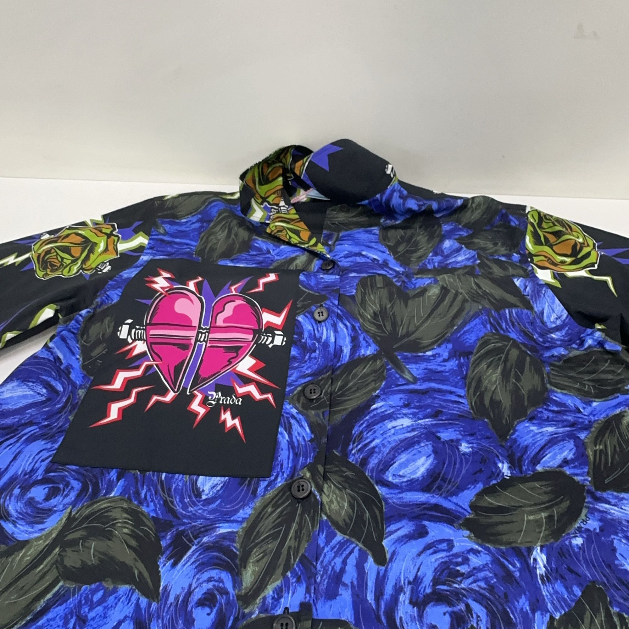 Prada Prada Rose Heart Print Button Up Shirt 38 Size XS / US 0-2 / IT 36-38 - 13 Thumbnail