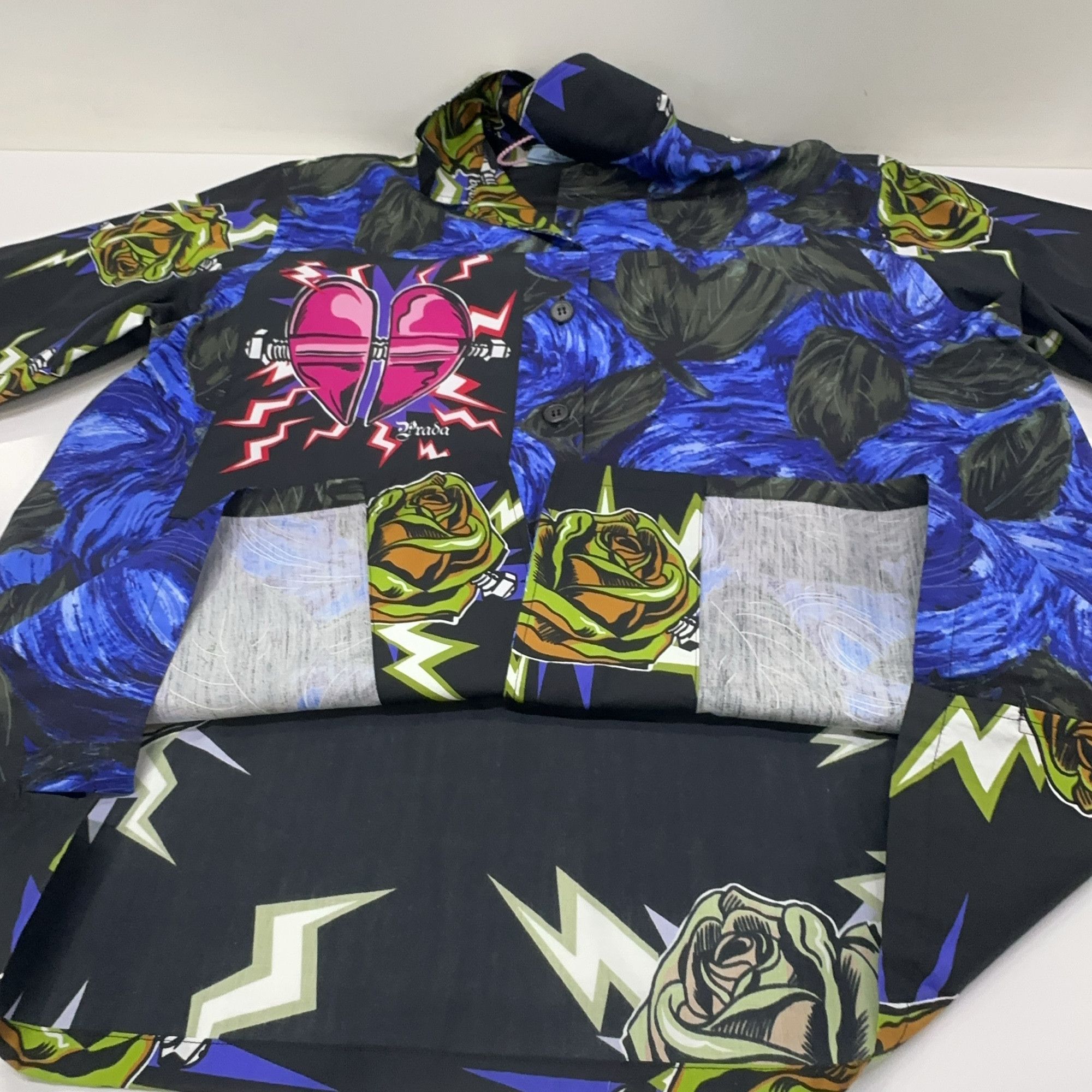 Prada Prada Rose Heart Print Button Up Shirt 38 Size XS / US 0-2 / IT 36-38 - 14 Thumbnail