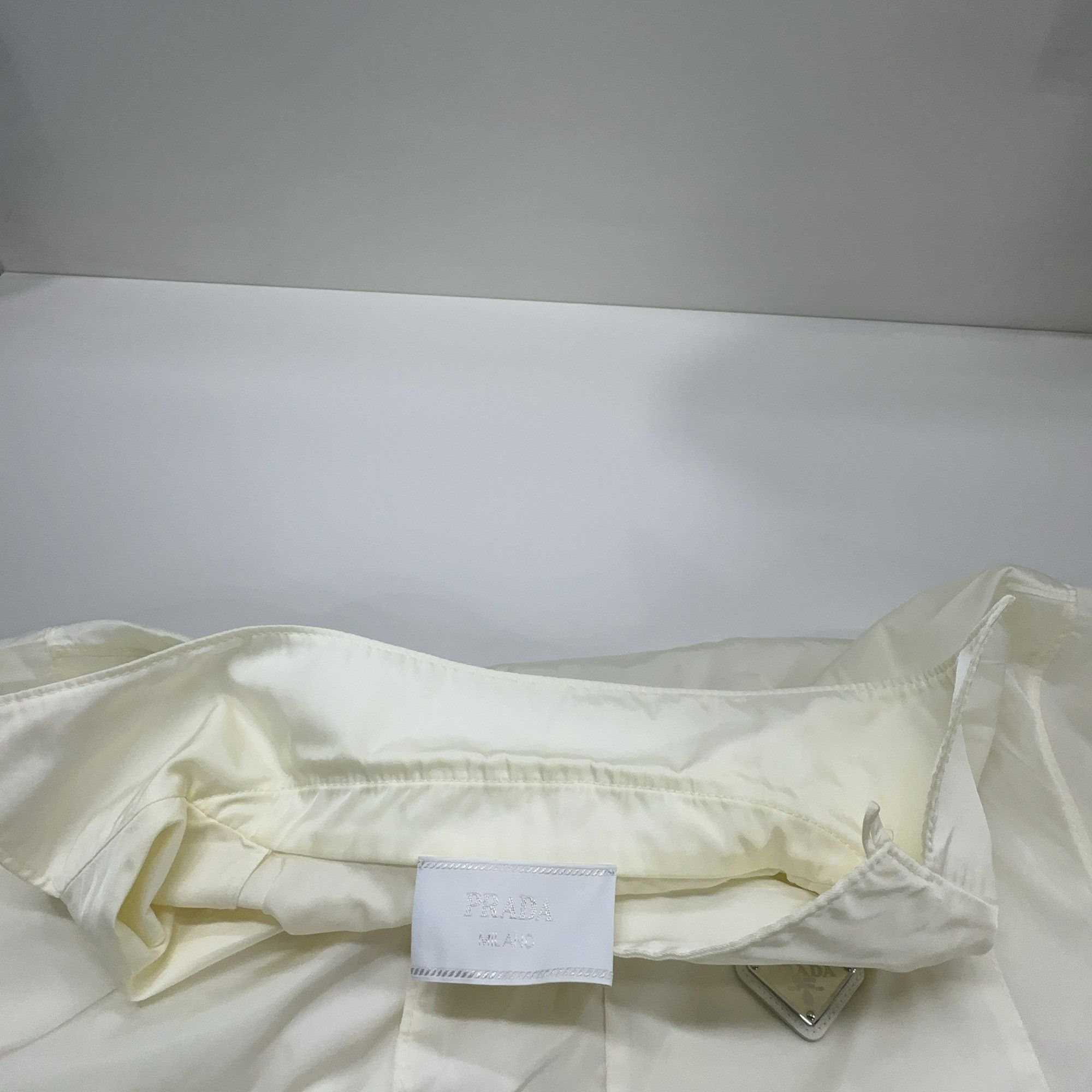 Prada Prada Re-Nylon Logo Shirt Size M Size US M / EU 48-50 / 2 - 6 Thumbnail