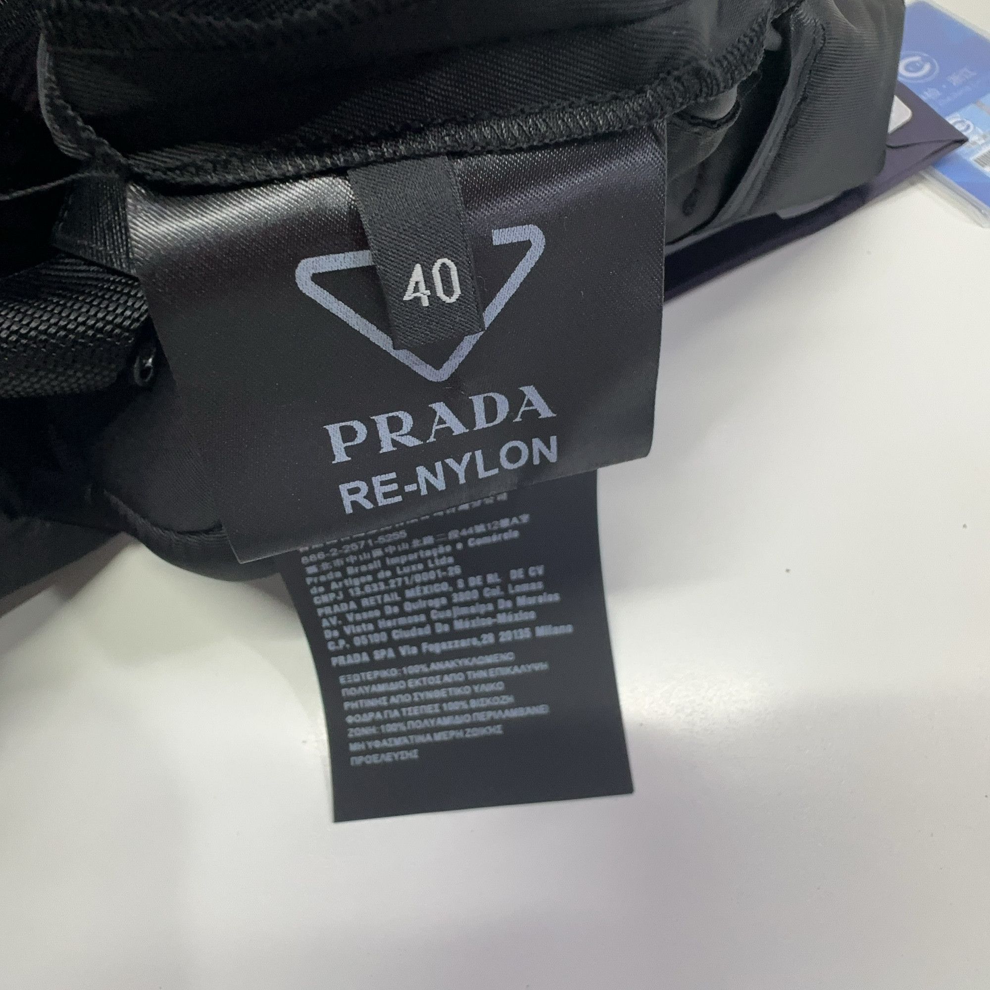 Prada Prada Triangle Logo Re-Nylon Pants Size 40 Size 27" / US 4 / IT 40 - 5 Thumbnail