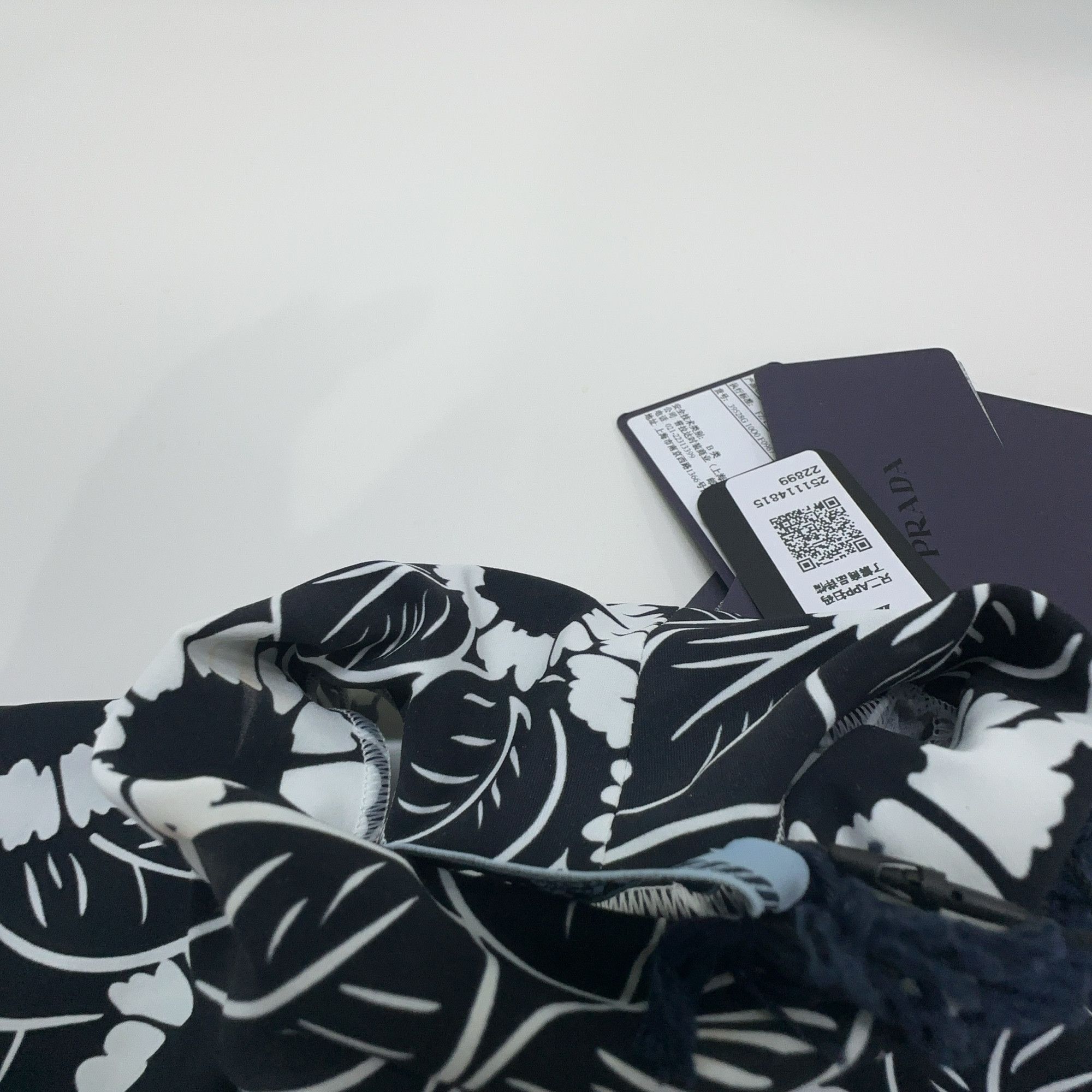 Prada Prada Floral High-Neck Long Sleeve Shirt Size 38 Size XS / US 0-2 / IT 36-38 - 7 Thumbnail