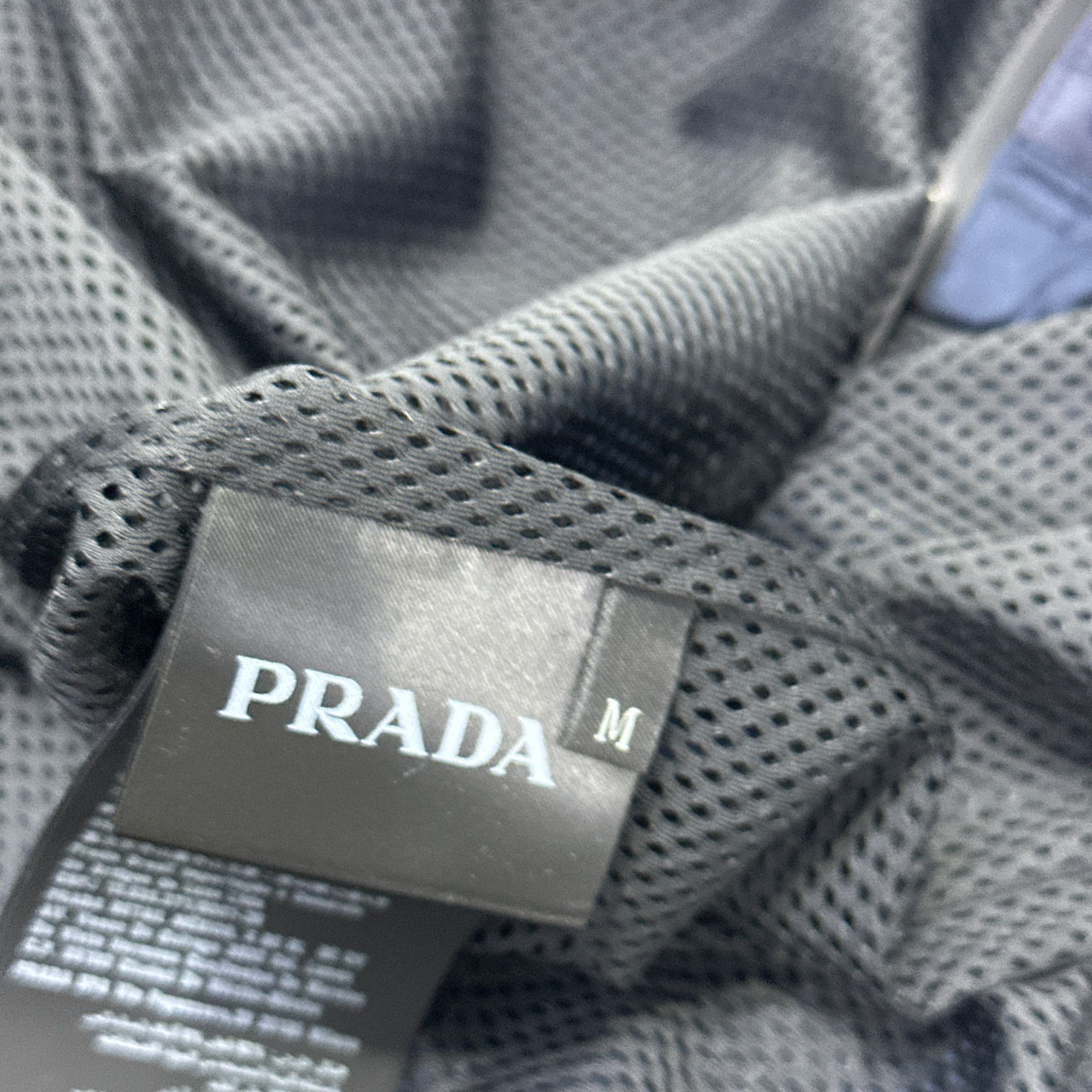 Prada Prada Hooded Light Jacket Size M Size US M / EU 48-50 / 2 - 4 Thumbnail