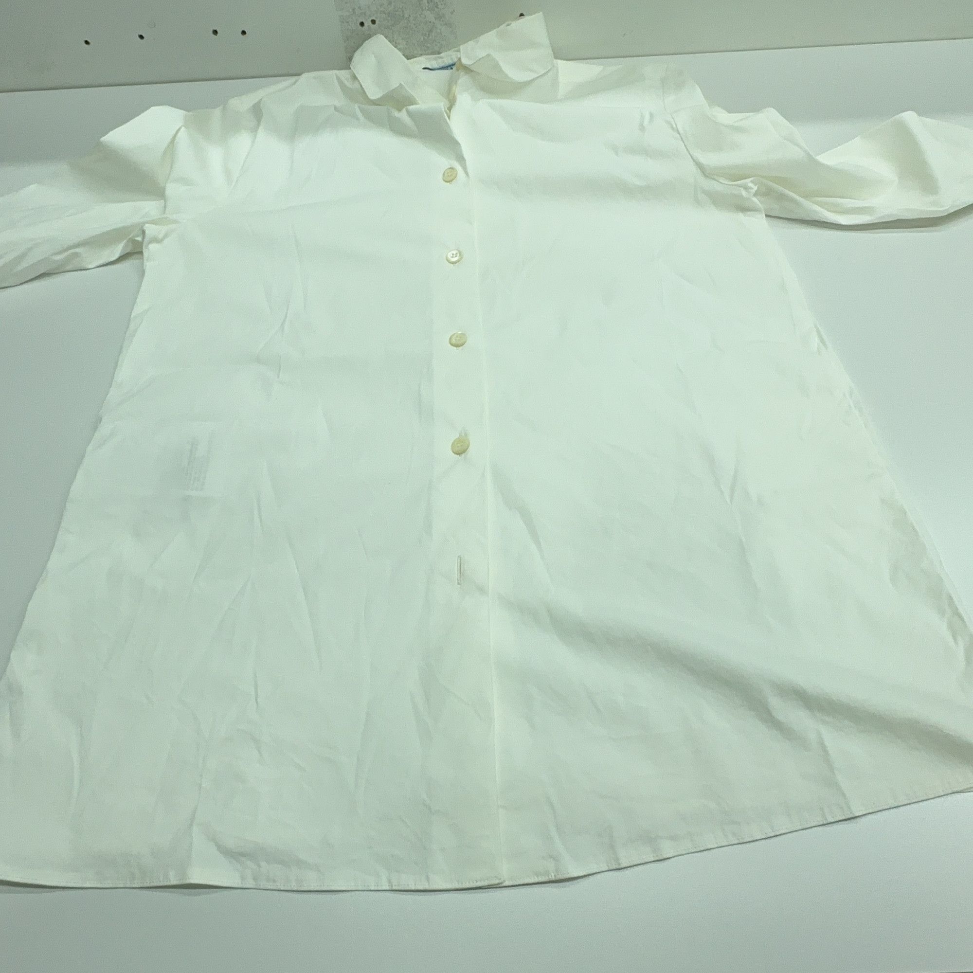Prada Prada White Button Up Shirt Size M Size US XXS / EU 40 - 7 Thumbnail