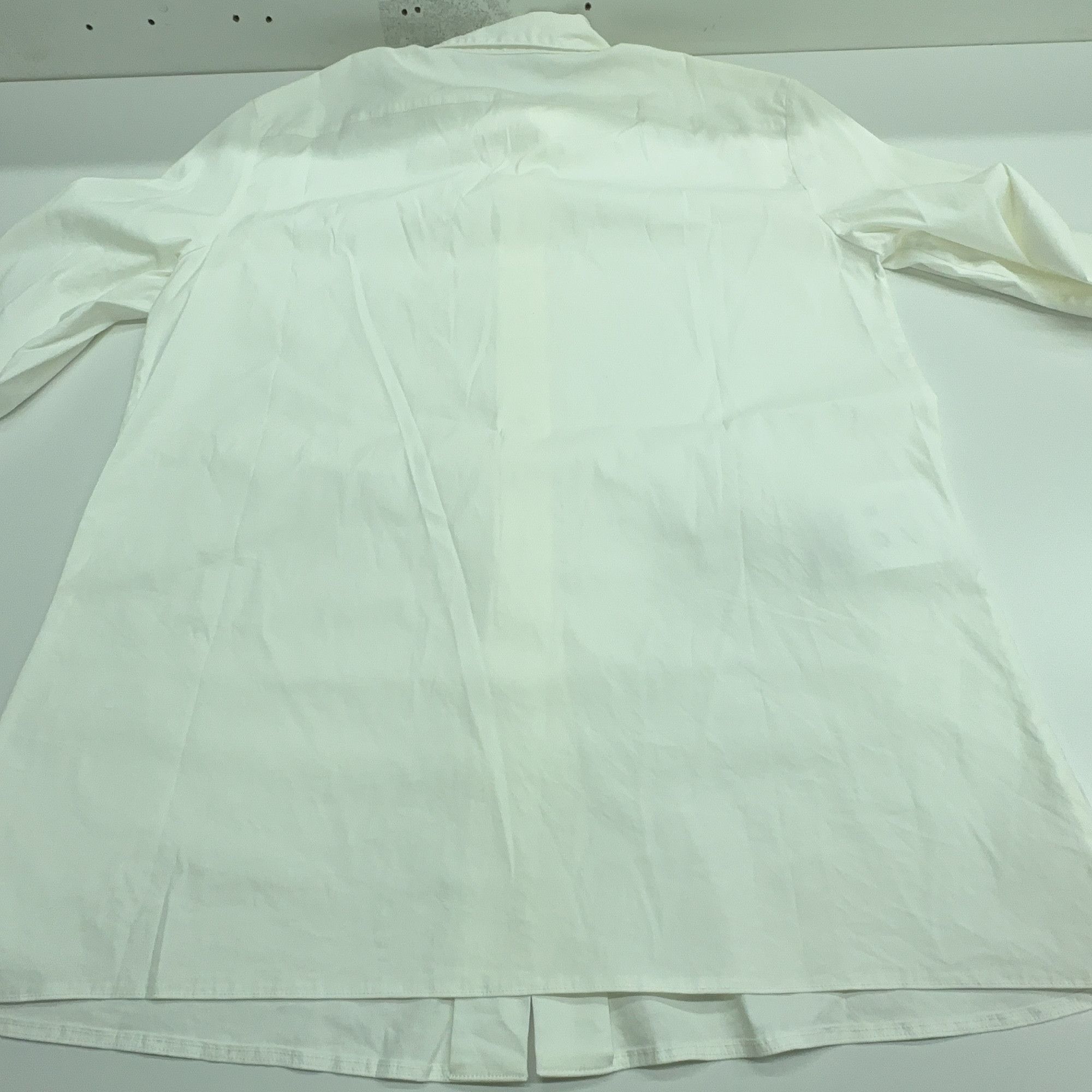 Prada Prada White Button Up Shirt Size M Size US XXS / EU 40 - 11 Thumbnail
