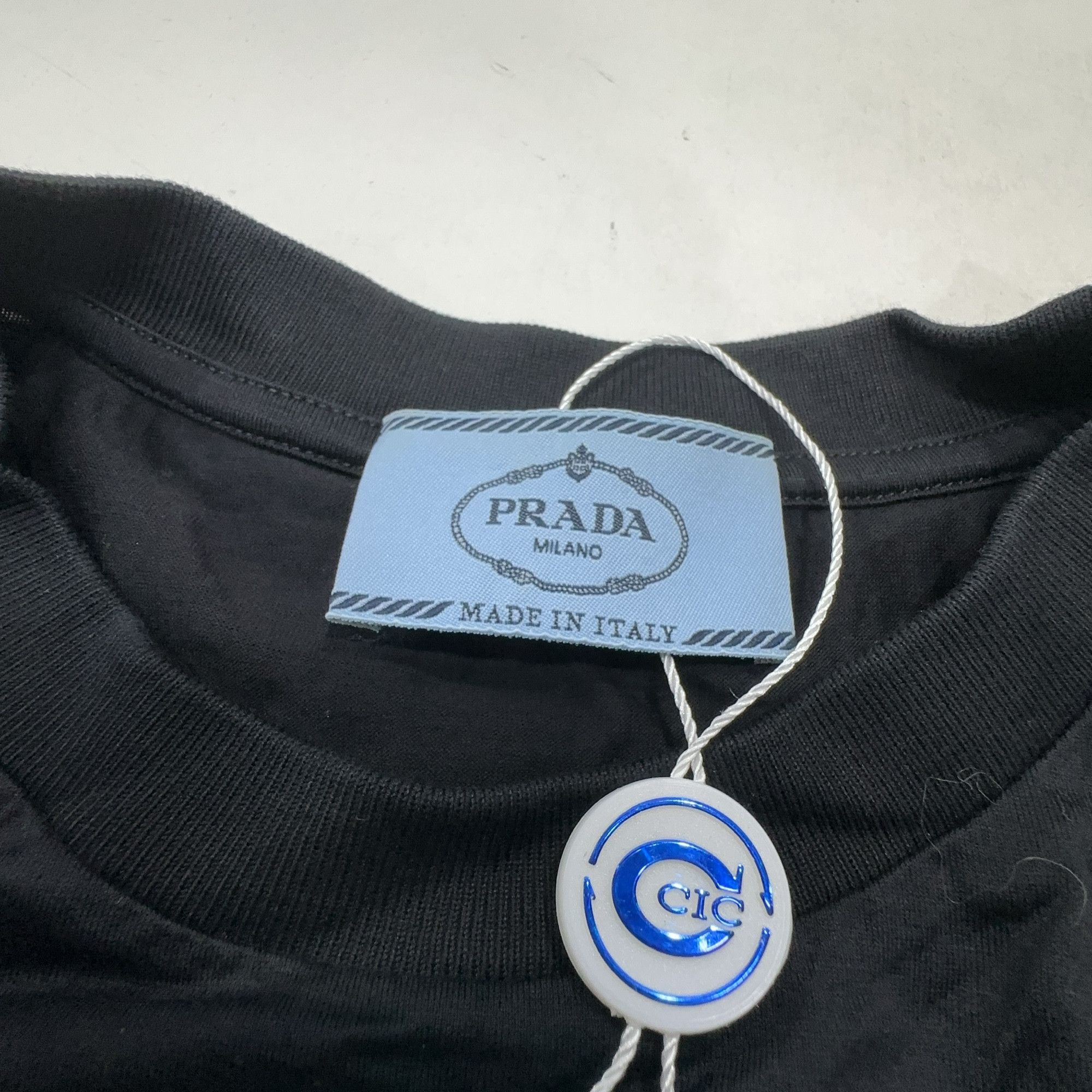 Prada Prada Banana Graphic T-Shirt Size M Size US M / EU 48-50 / 2 - 3 Thumbnail