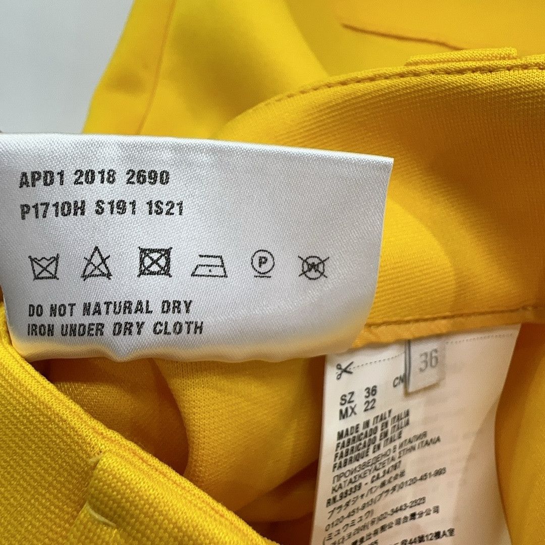 Prada Prada Yellow Belted Mini Skirt Size 36 Size 25" / US 0 / IT 36 - 4 Thumbnail