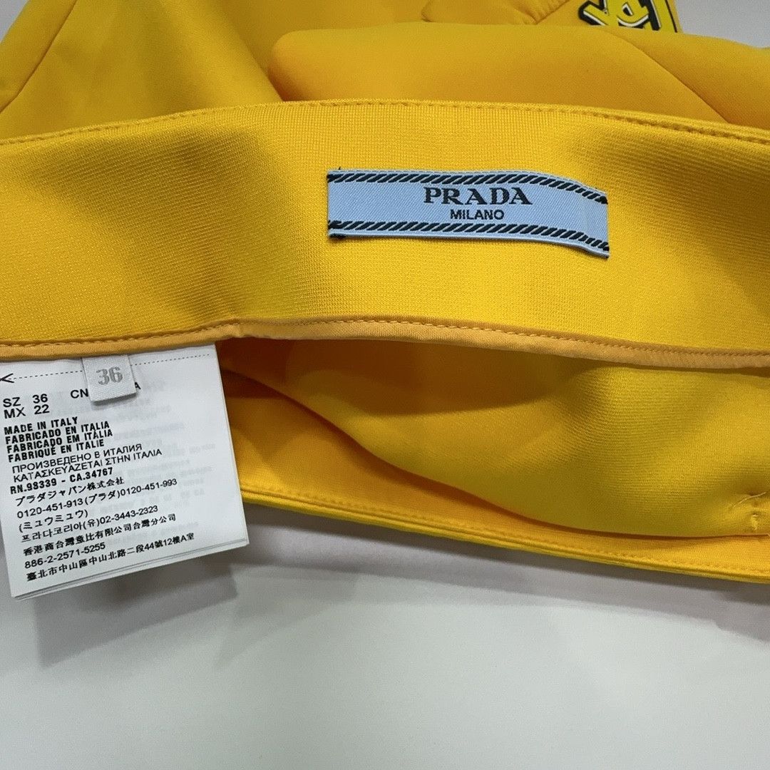 Prada Prada Yellow Belted Mini Skirt Size 36 Size 25" / US 0 / IT 36 - 3 Thumbnail