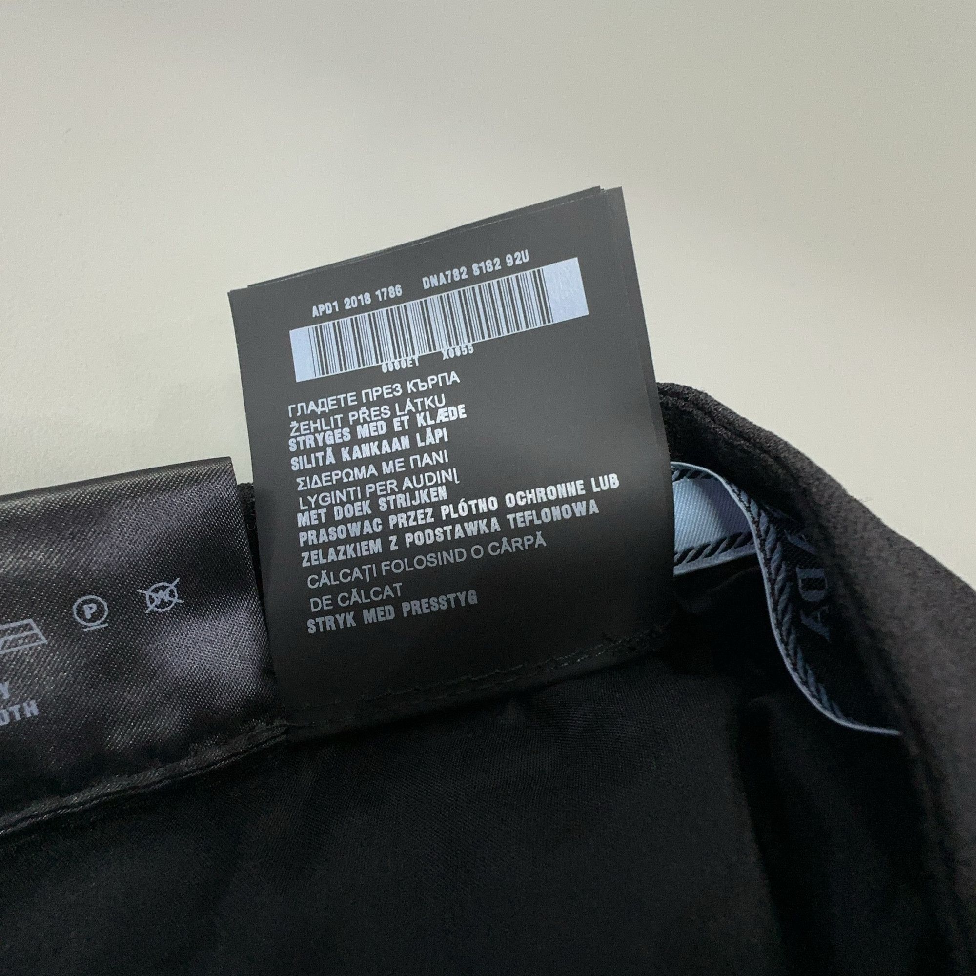 Prada Prada Pleated Skirt IT 38 Size 26" / US 2 / IT 38 - 4 Thumbnail