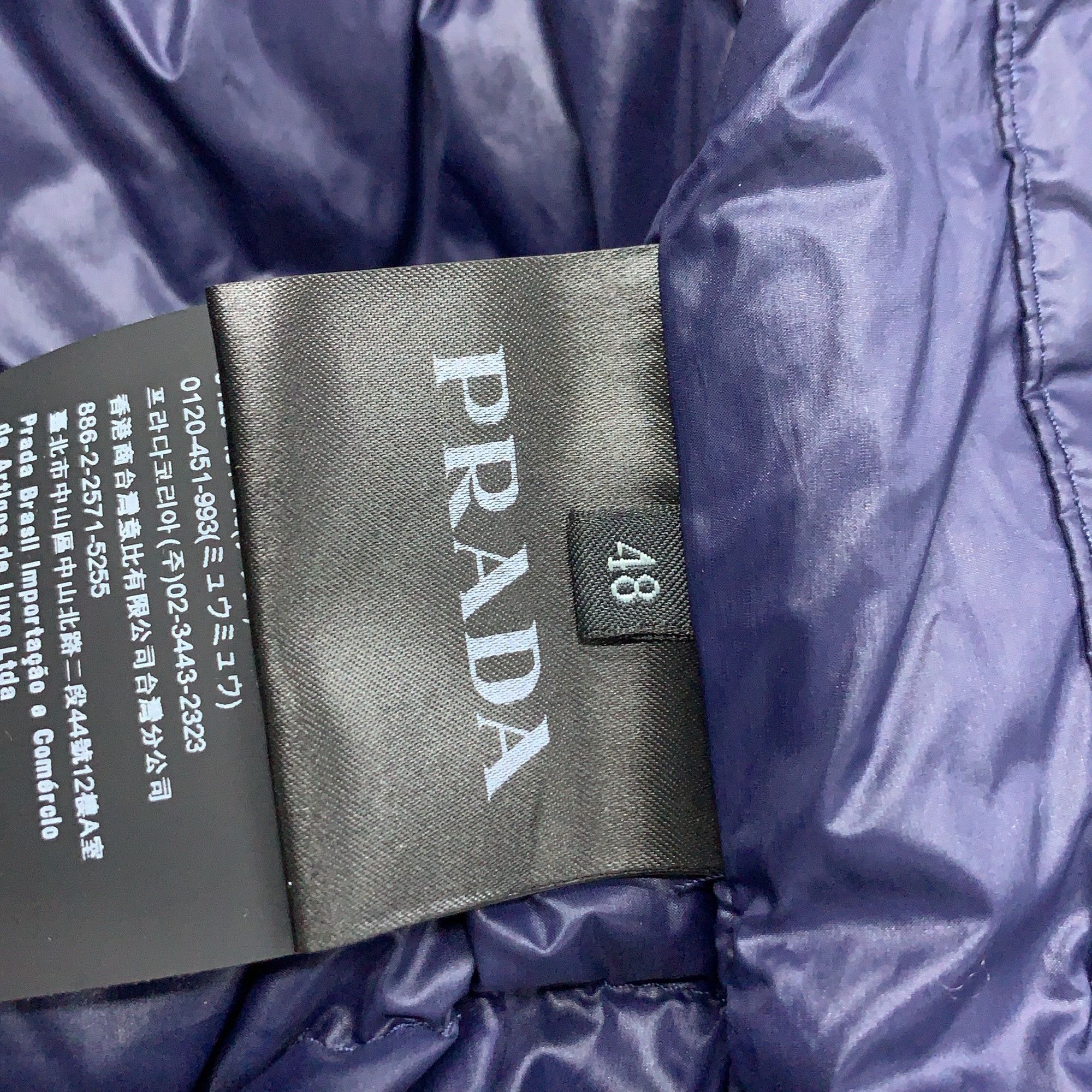 Prada Prada Logo Puffer Vest Size M Size US M / EU 48-50 / 2 - 2 Thumbnail