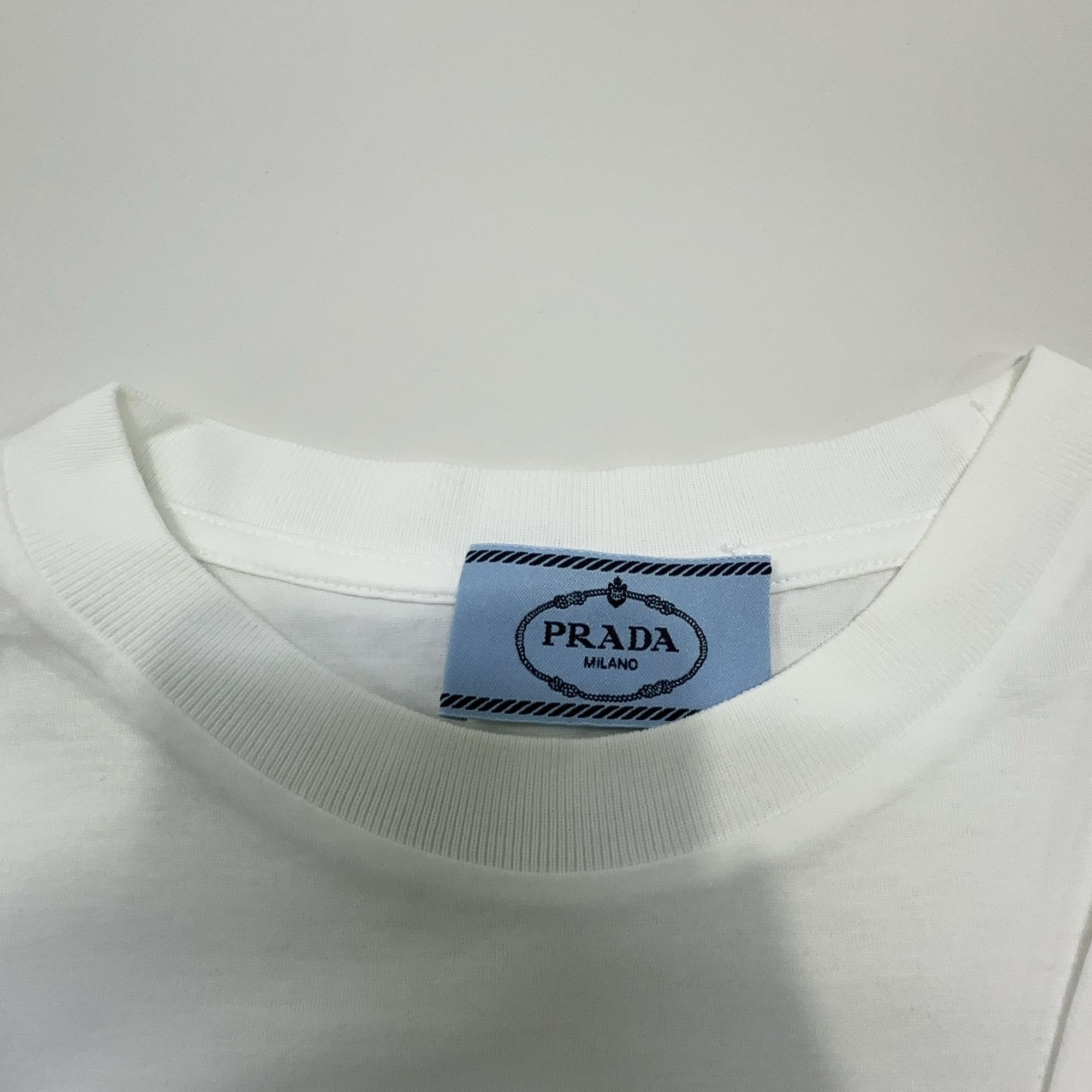 Prada Prada Logo Embossed T-Shirt Size XS Size XS / US 0-2 / IT 36-38 - 8 Thumbnail