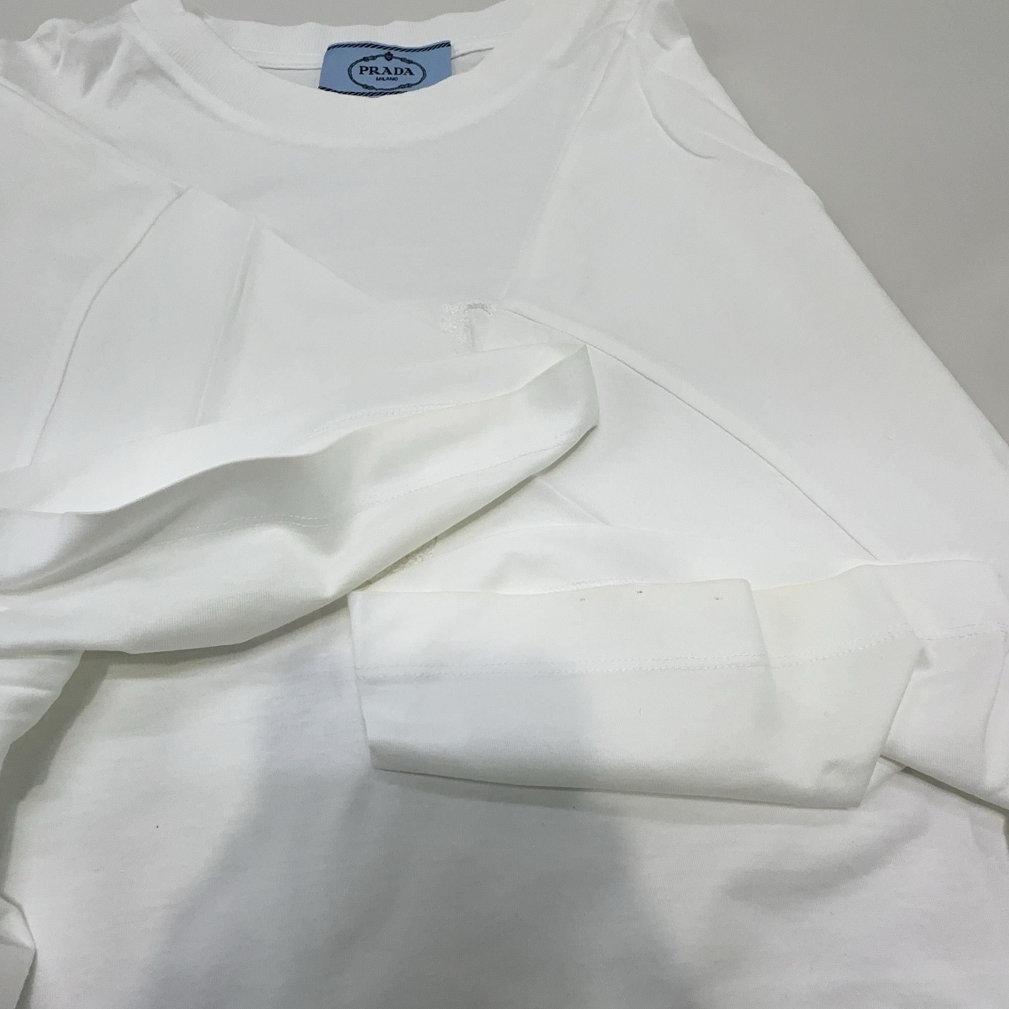 Prada Prada Logo Embossed T-Shirt Size XS Size XS / US 0-2 / IT 36-38 - 7 Thumbnail
