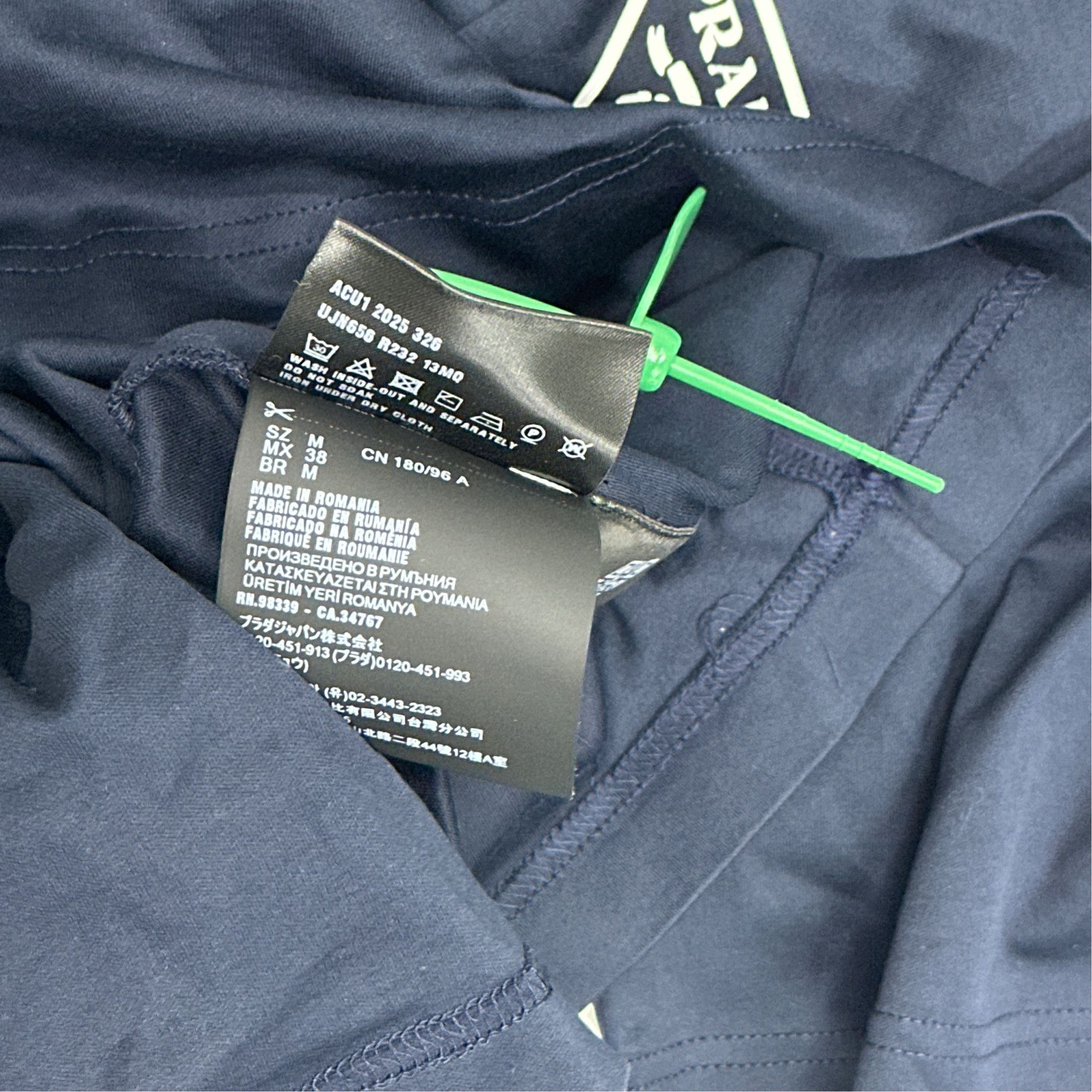 Prada Prada Logo T-Shirt Size M Size US M / EU 48-50 / 2 - 4 Thumbnail