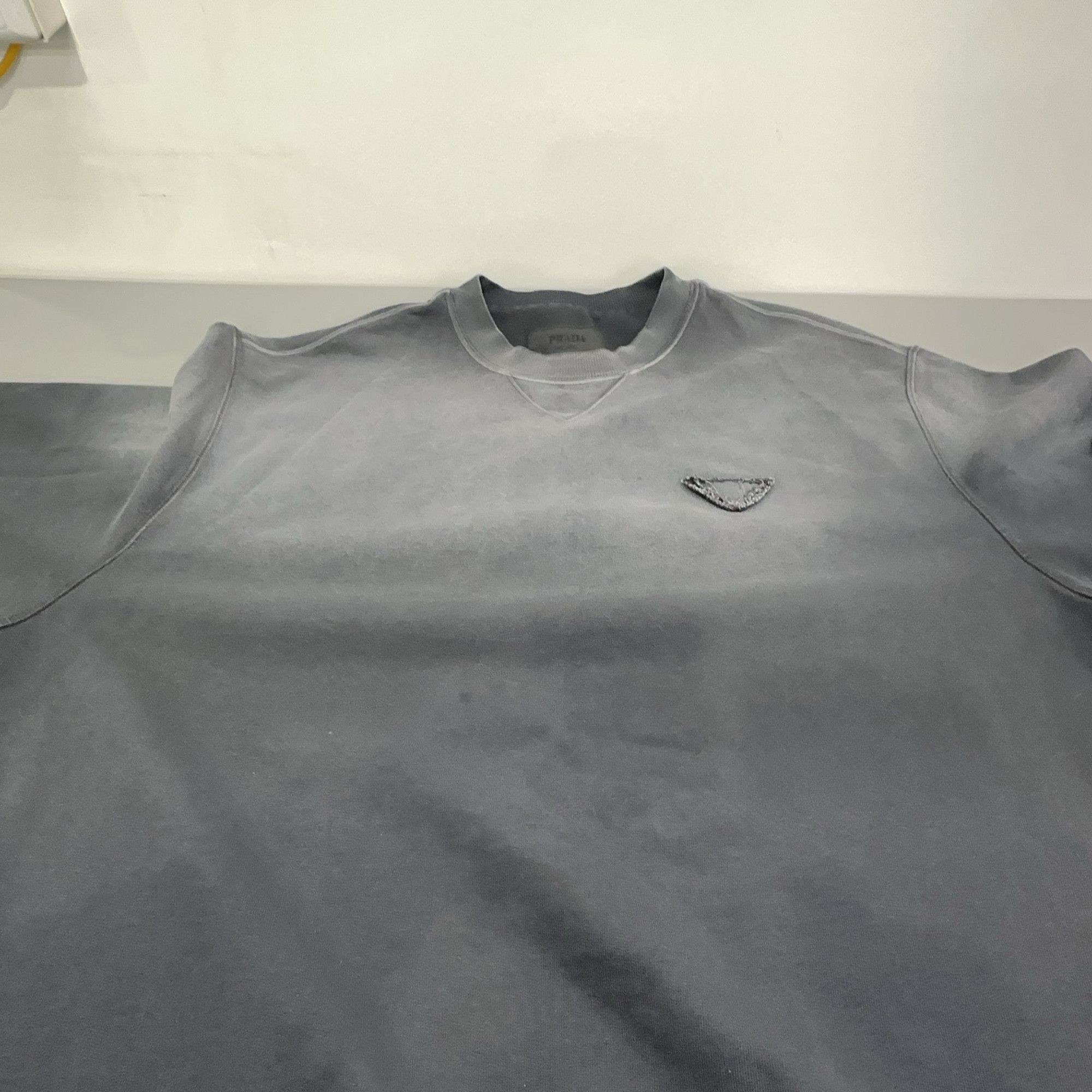 Prada Prada Ombre Logo Sweatshirt Size M Size US M / EU 48-50 / 2 - 10 Thumbnail
