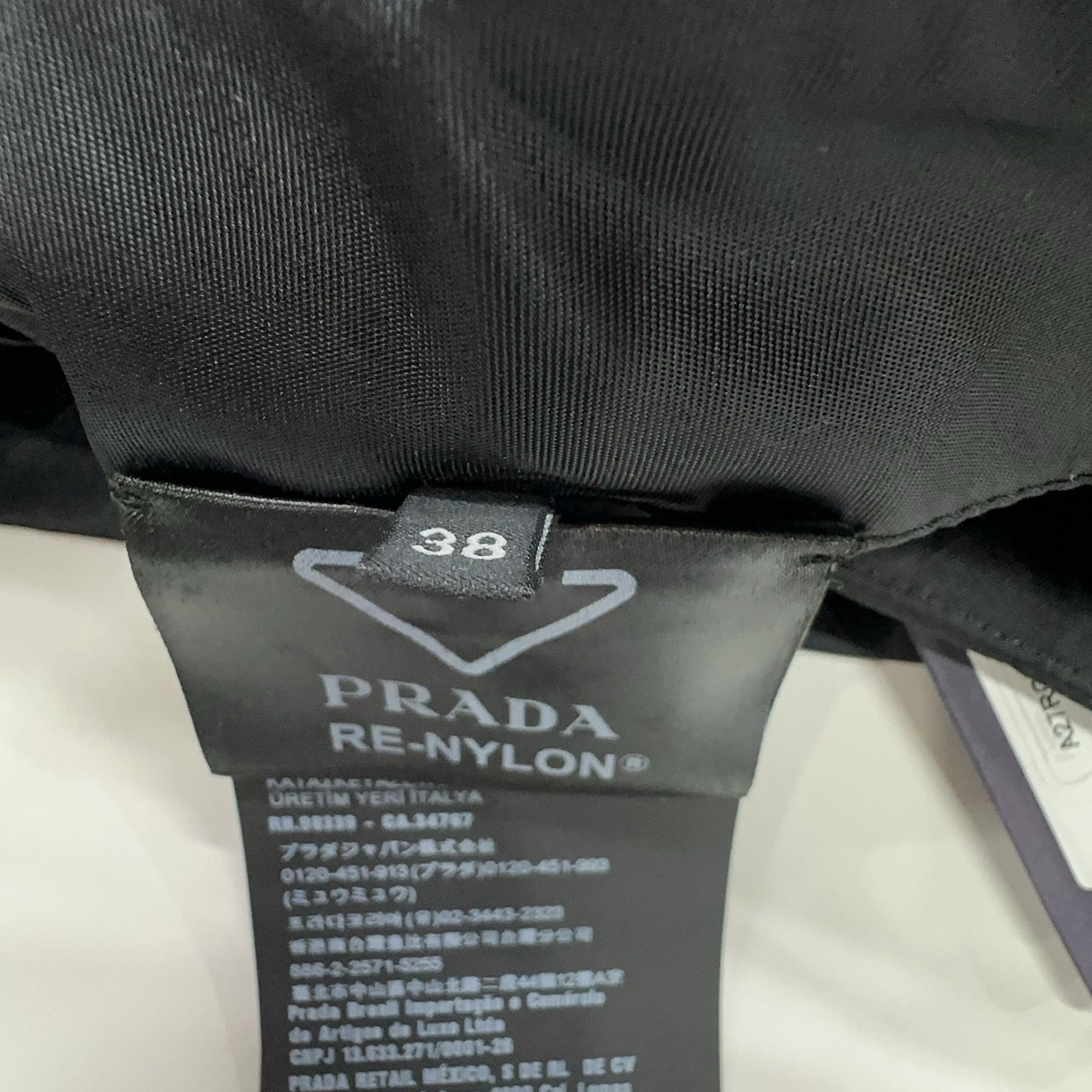 Prada Prada Re-Nylon Pleated Skirt Size 38 Size 26" / US 2 / IT 38 - 5 Thumbnail