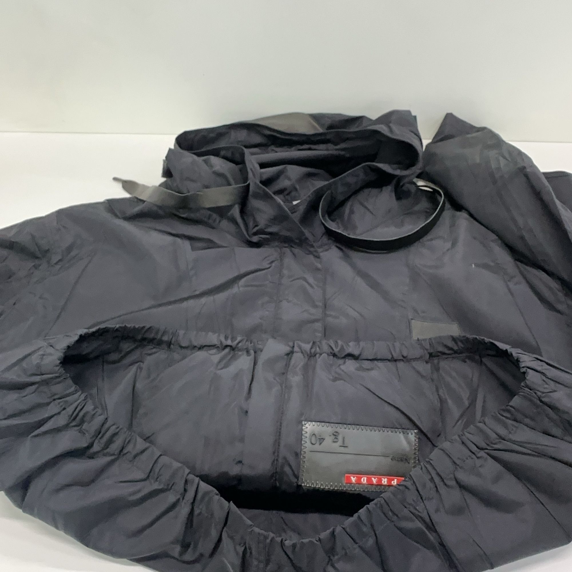 Prada Prada Nylon Hooded Jacket Size 40 Size S / US 4 / IT 40 - 8 Thumbnail
