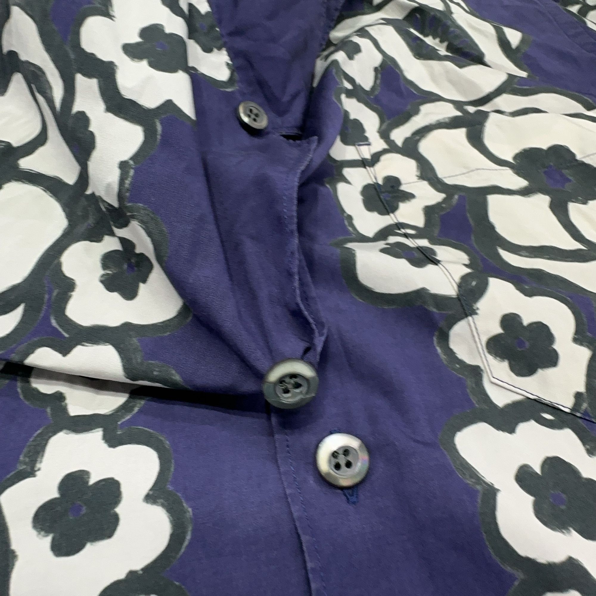Prada Prada Floral Print Short Sleeve Shirt Size S Size US S / EU 44-46 / 1 - 13 Thumbnail