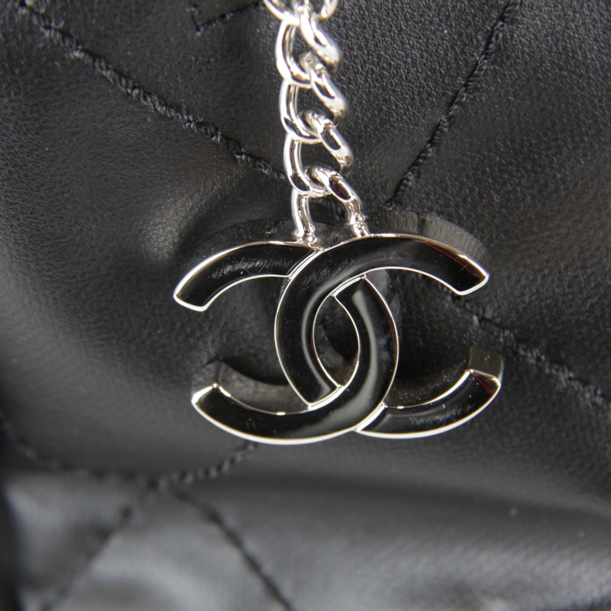 Chanel CHANEL A34210 Tote Bag, Canvas, Black, Women's Size ONE SIZE - 12 Thumbnail