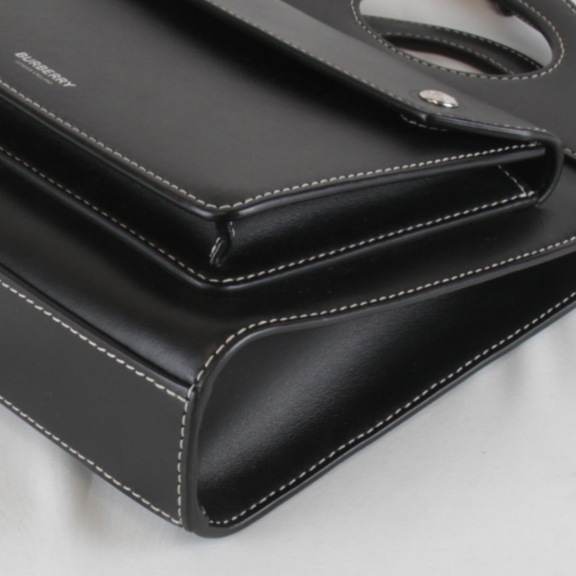 Burberry BURBERRY Mini Pocket Bag Handbag Leather Black Women's Size ONE SIZE - 3 Thumbnail