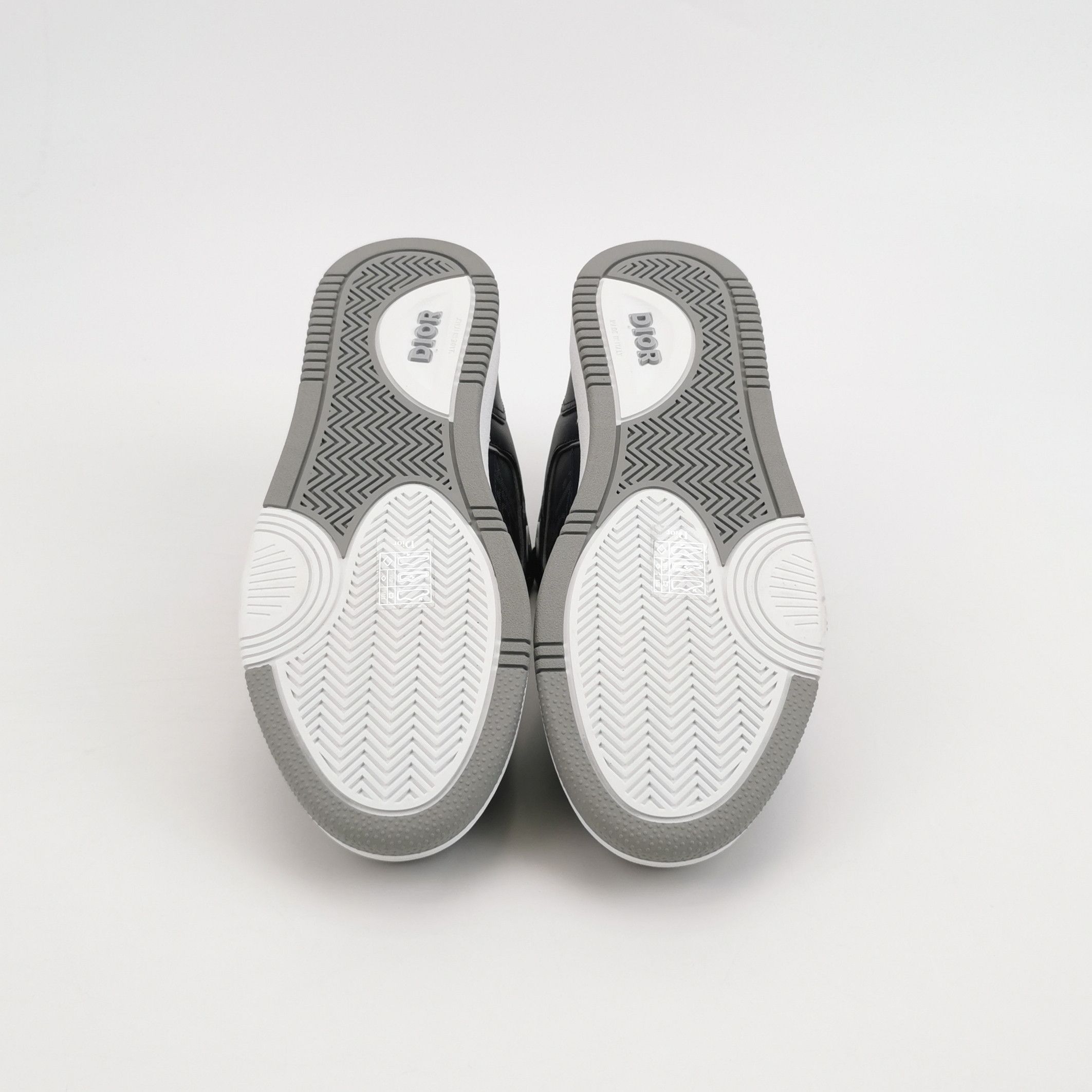 Dior Dior Men 5.5 Lowtop Sneakers Size US 5.5 / EU 38 - 5 Thumbnail