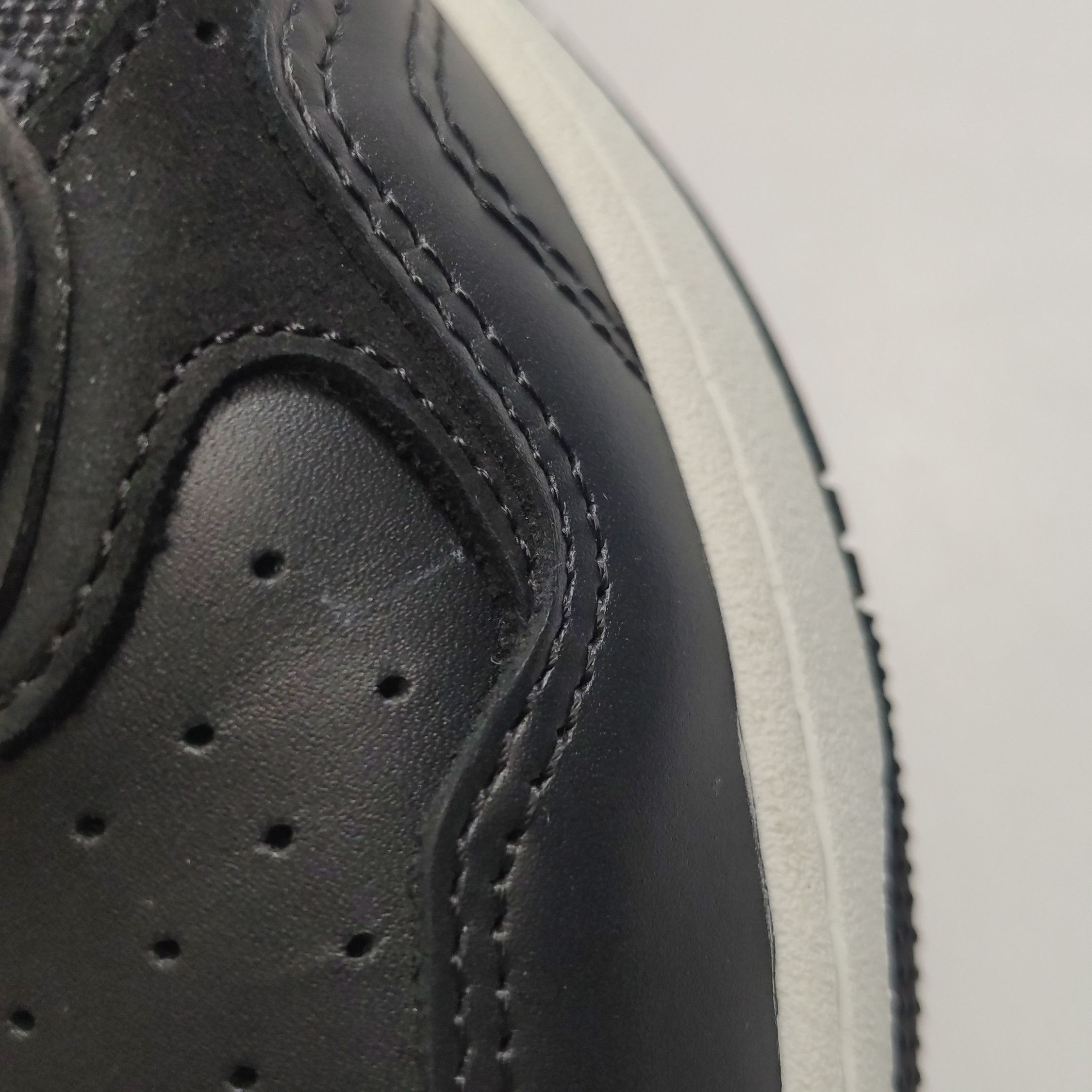 Dior Dior Men 6 Lowtop Sneakers Size US 6 / EU 39 - 7 Thumbnail