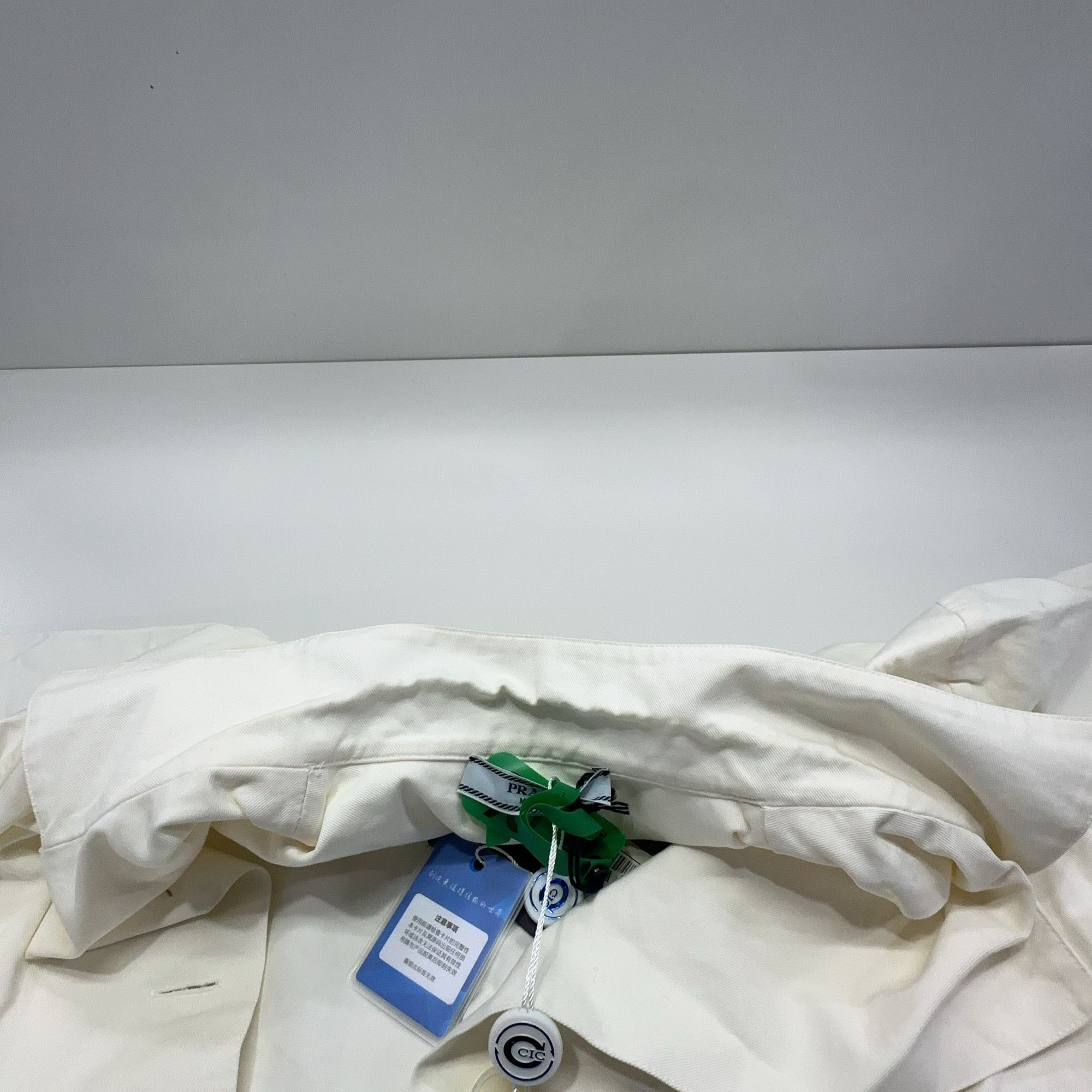 Prada Prada Logo Patch Button Up Shirt Size 42 Size M / US 6-8 / IT 42-44 - 7 Thumbnail