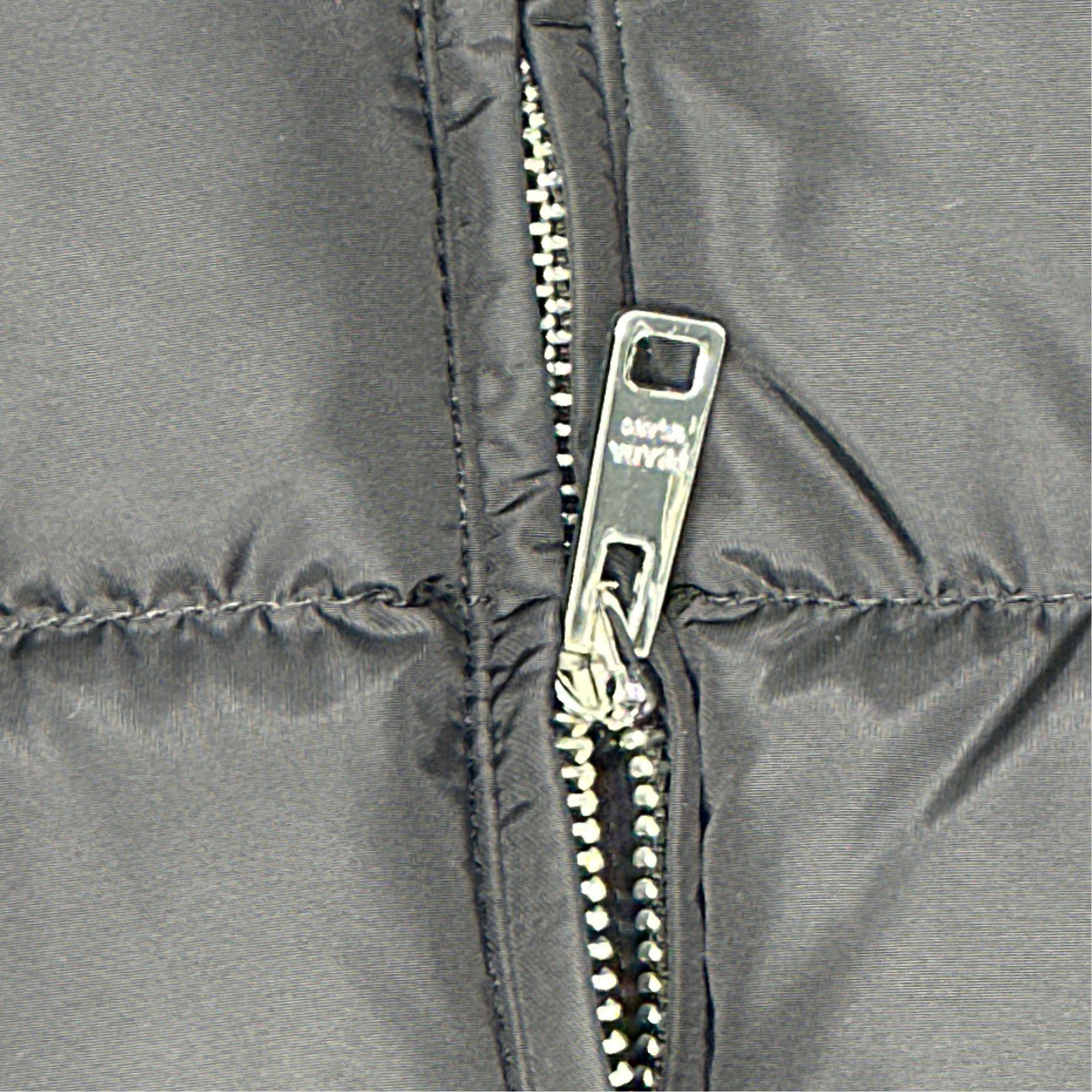 Prada Prada Re-Nylon Down Puffer Jacket Size 40 Size S / US 4 / IT 40 - 5 Thumbnail