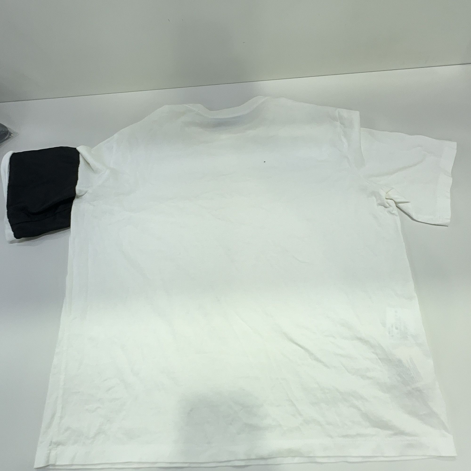 Prada Prada Nylon Pocket T-Shirt Size L Size US L / EU 52-54 / 3 - 11 Thumbnail