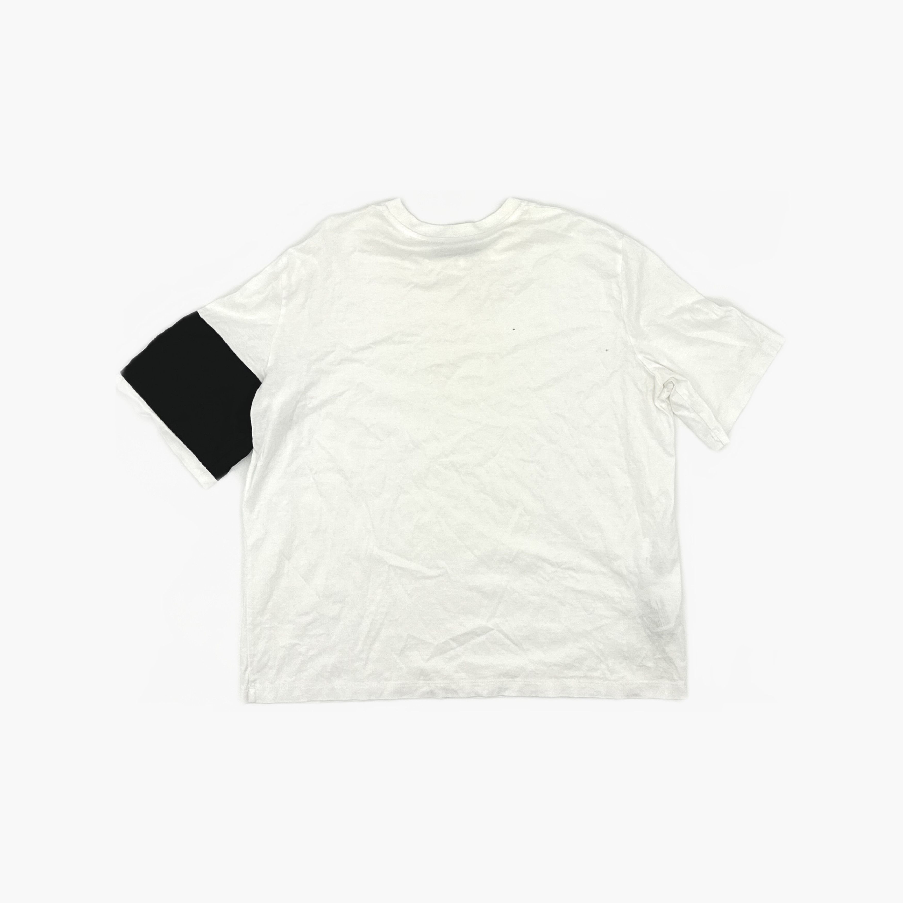 Prada Prada Nylon Pocket T-Shirt Size L Size US L / EU 52-54 / 3 - 2 Thumbnail