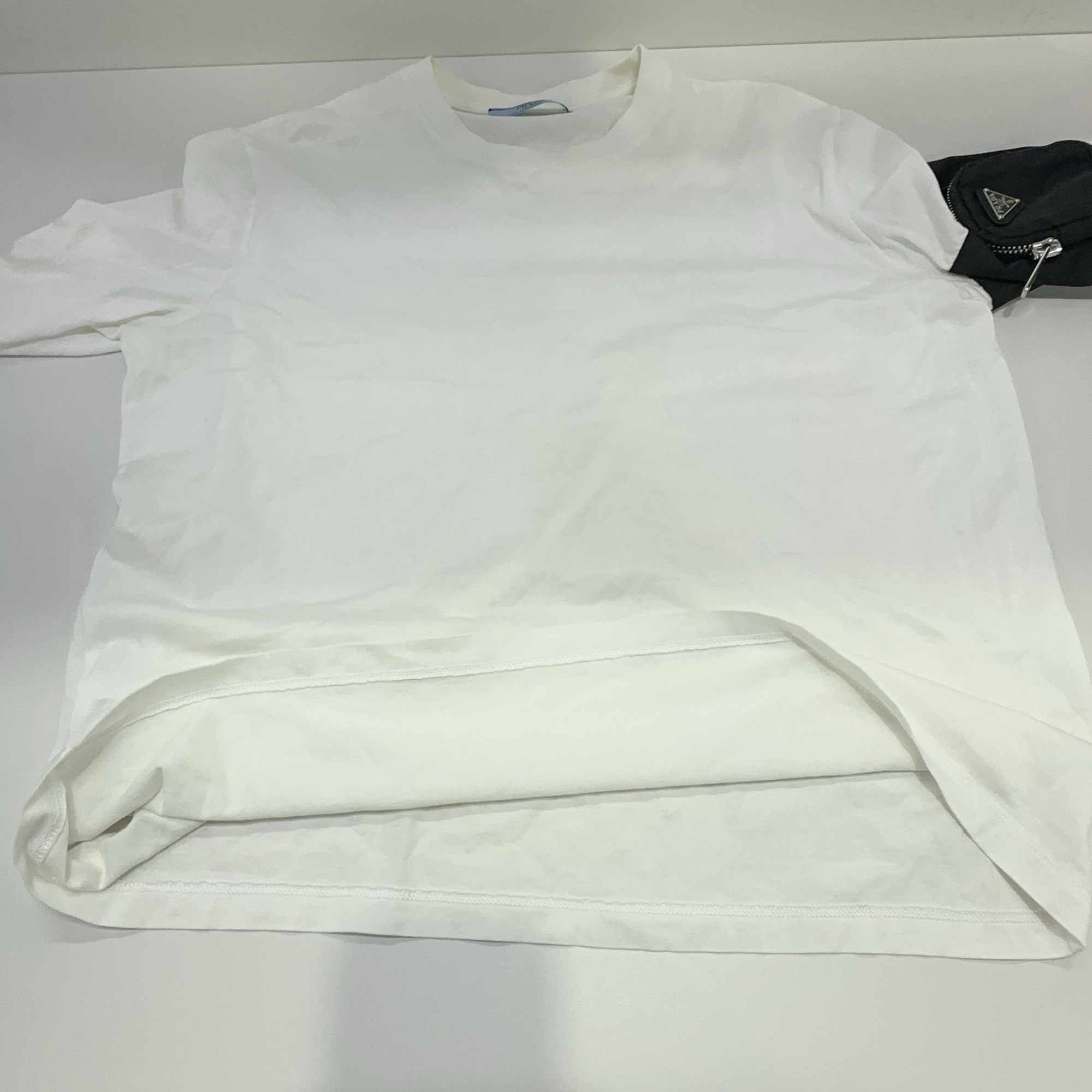 Prada Prada Nylon Pocket T-Shirt Size L Size US L / EU 52-54 / 3 - 9 Thumbnail